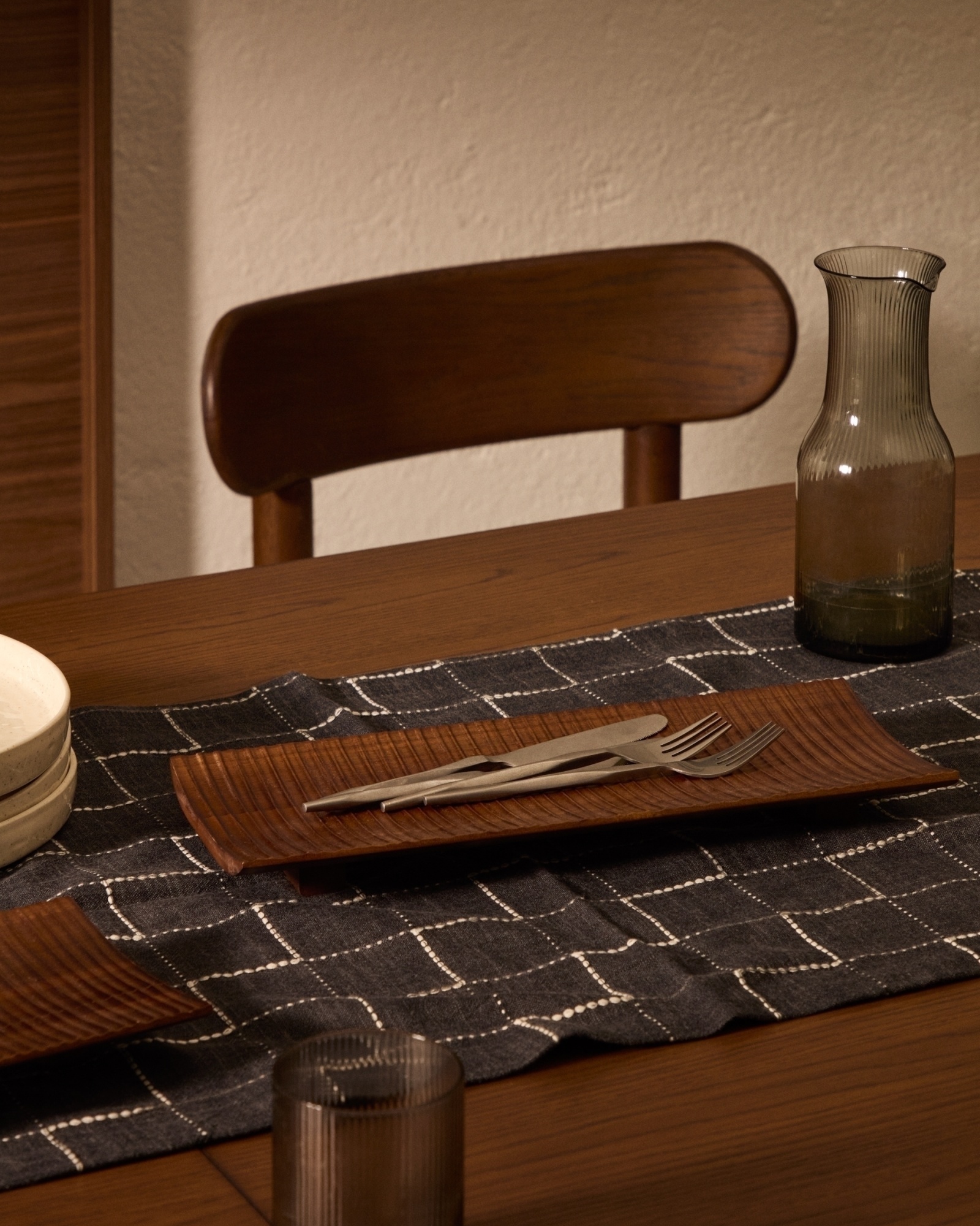 Маленькая сервировочная доска Rommu из акации La Forma (ex Julia Grup)