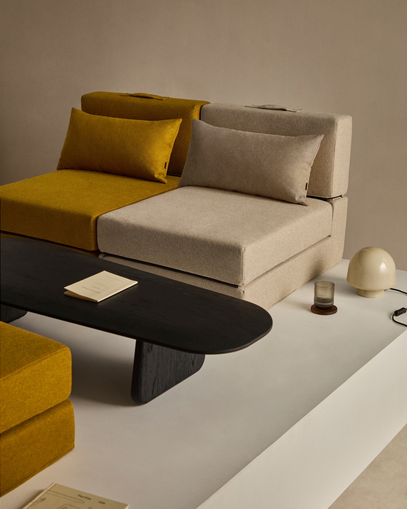 Arty бежевый трансформируемый пуф/кровать 70 x 89 (200) см La Forma (ex Julia Grup)