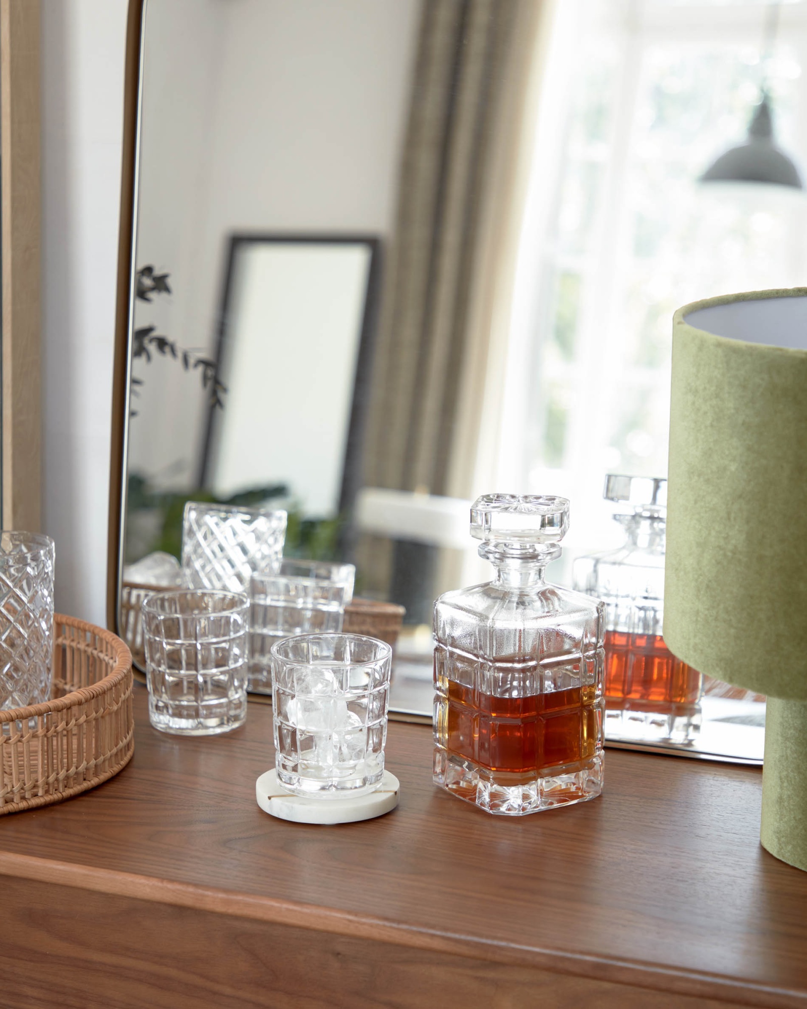 Зеркало Marcus 60x60 золотое La Forma (ex Julia Grup)