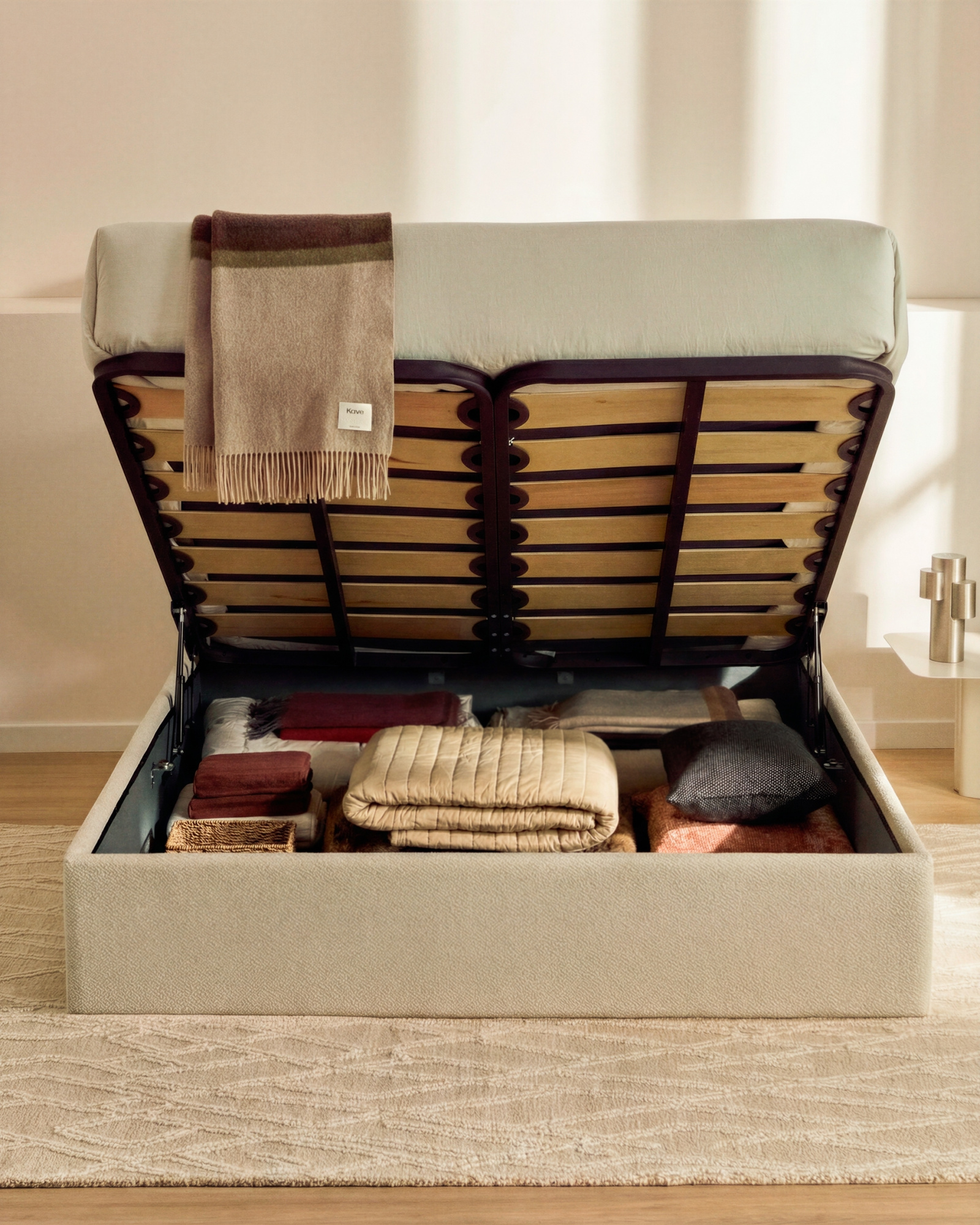 Основание кровати Nelzi из шенилла цвета экрю для матраса 180 x 200 см La Forma 463753