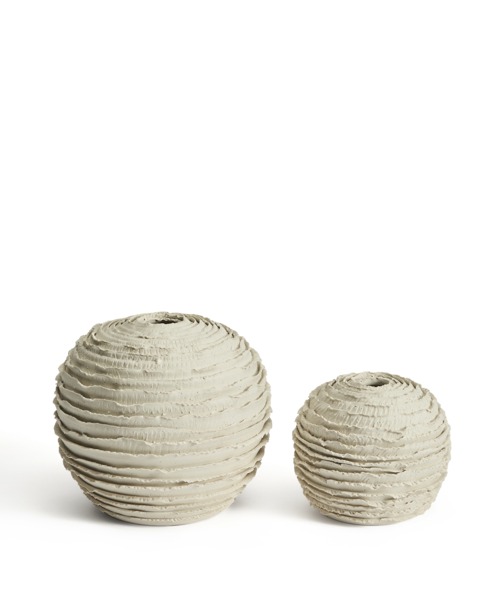 Ваза Evania из бежевой керамики 15 см La Forma (ex Julia Grup)