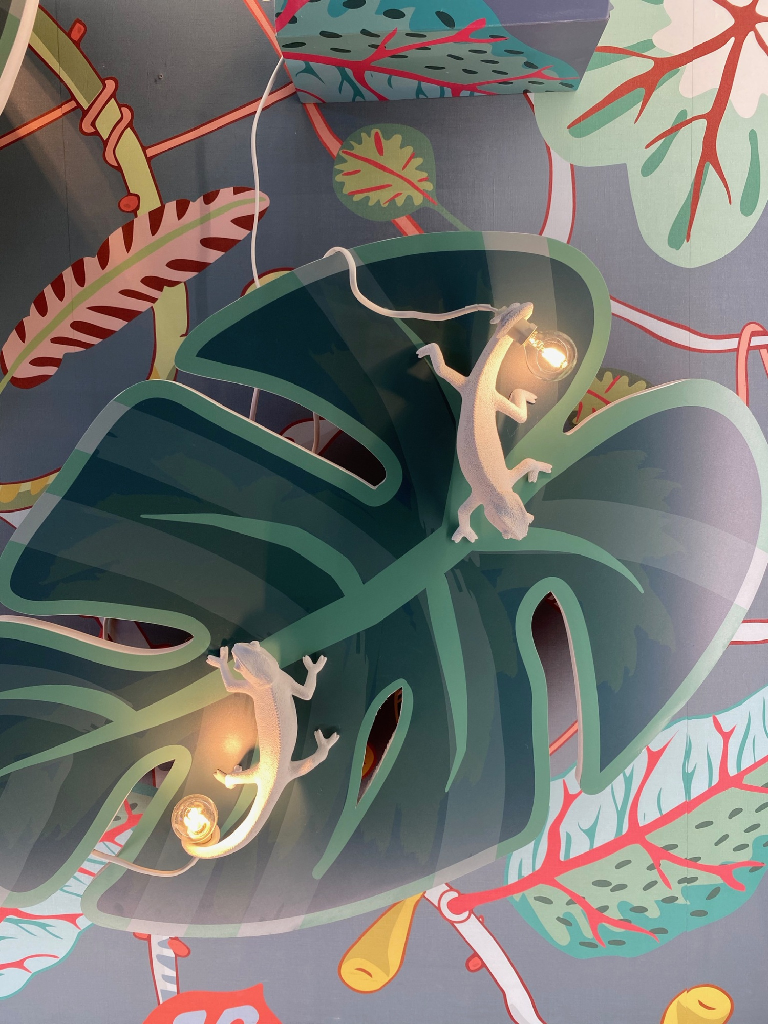 Настенный светильник Seletti Chameleon Going Down USB 15091