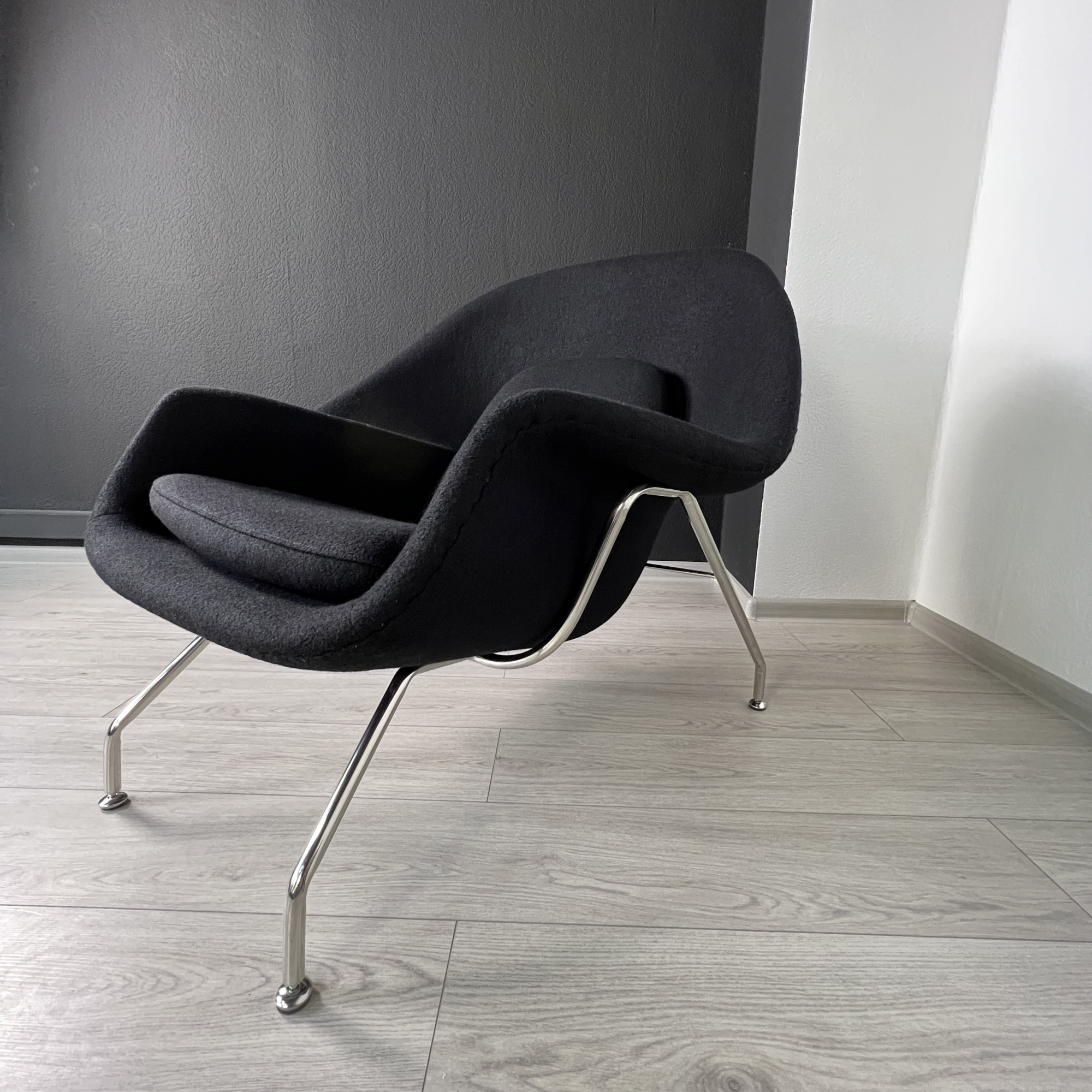 Кресло Womb Chair And Ottoman Designed By Eero Saarinen In 1948 By Imperiumloft