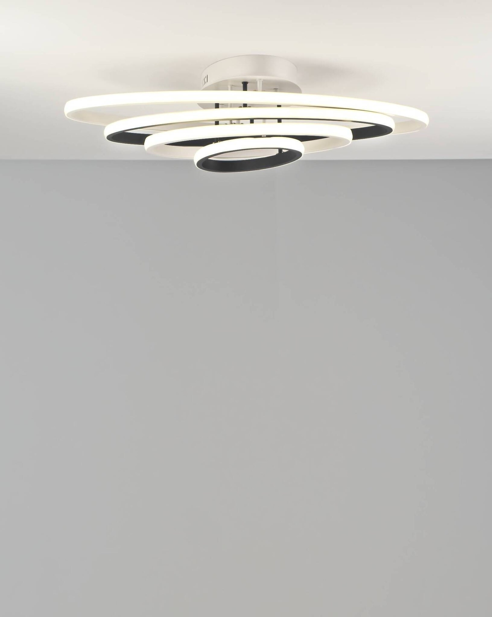 Светодиодная потолочная люстра с пультом Moderli V2721-CL Odisey LED 168W