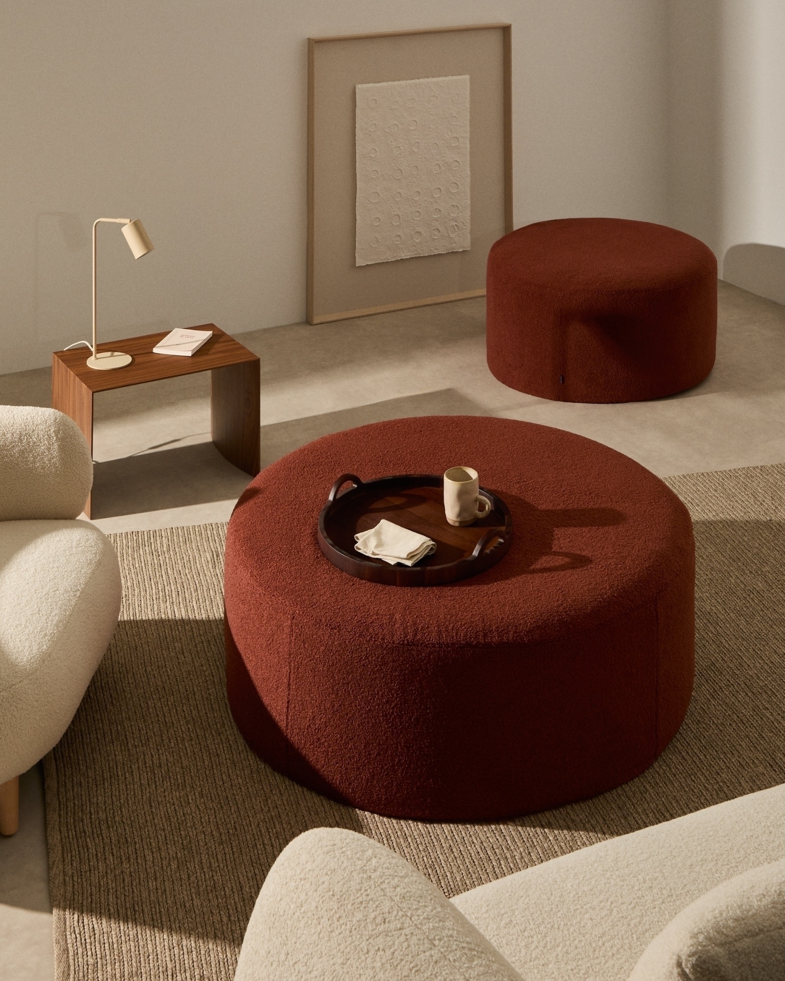 Kaeli Пуф для ног со съемным чехлом из терракотового букле Ø 90 La Forma (ex Julia Grup)