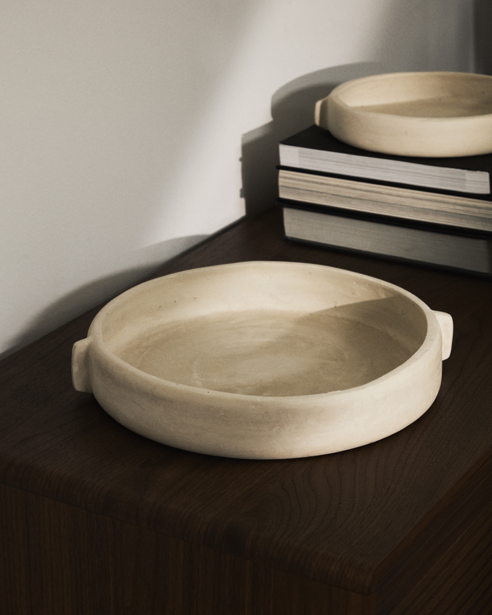 Кухонный поднос Mireni из папье-маше бежевый Ø 31 см La Forma (ex Julia Grup)