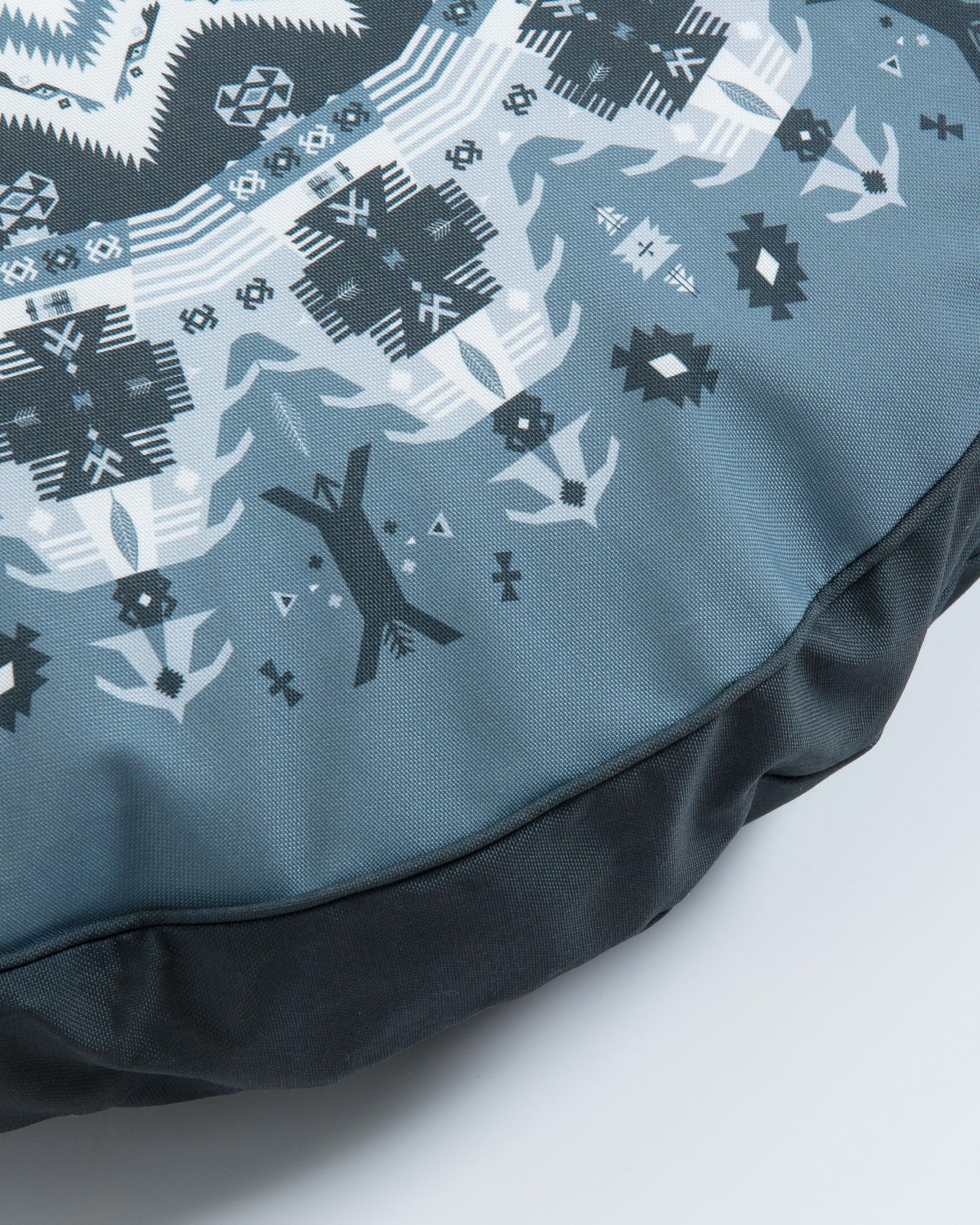 Пуф Aideen Ø60 серый La Forma (ex Julia Grup)