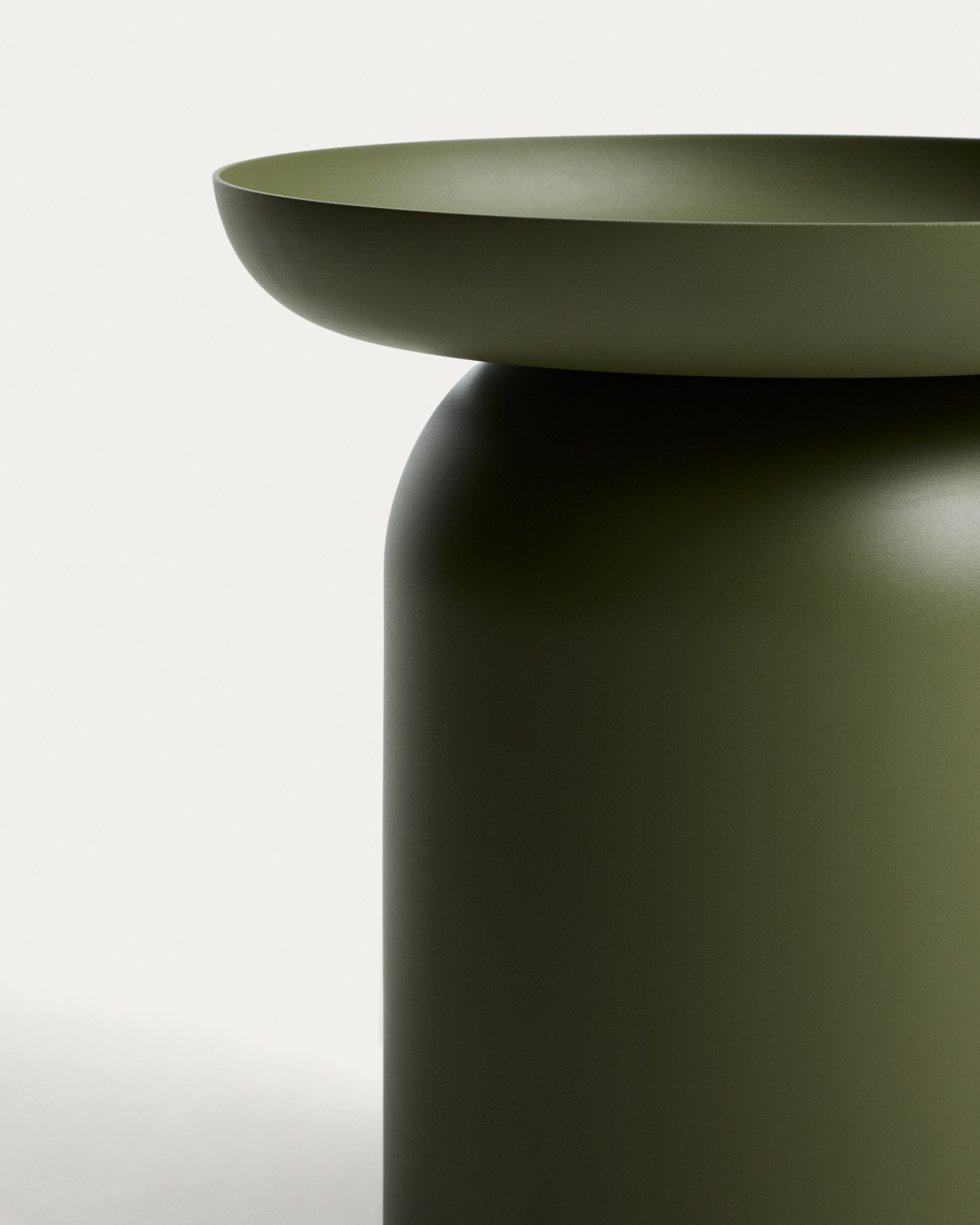 Уличный столик Arcola из зеленого алюминия, диаметр 45 см La Forma 482175