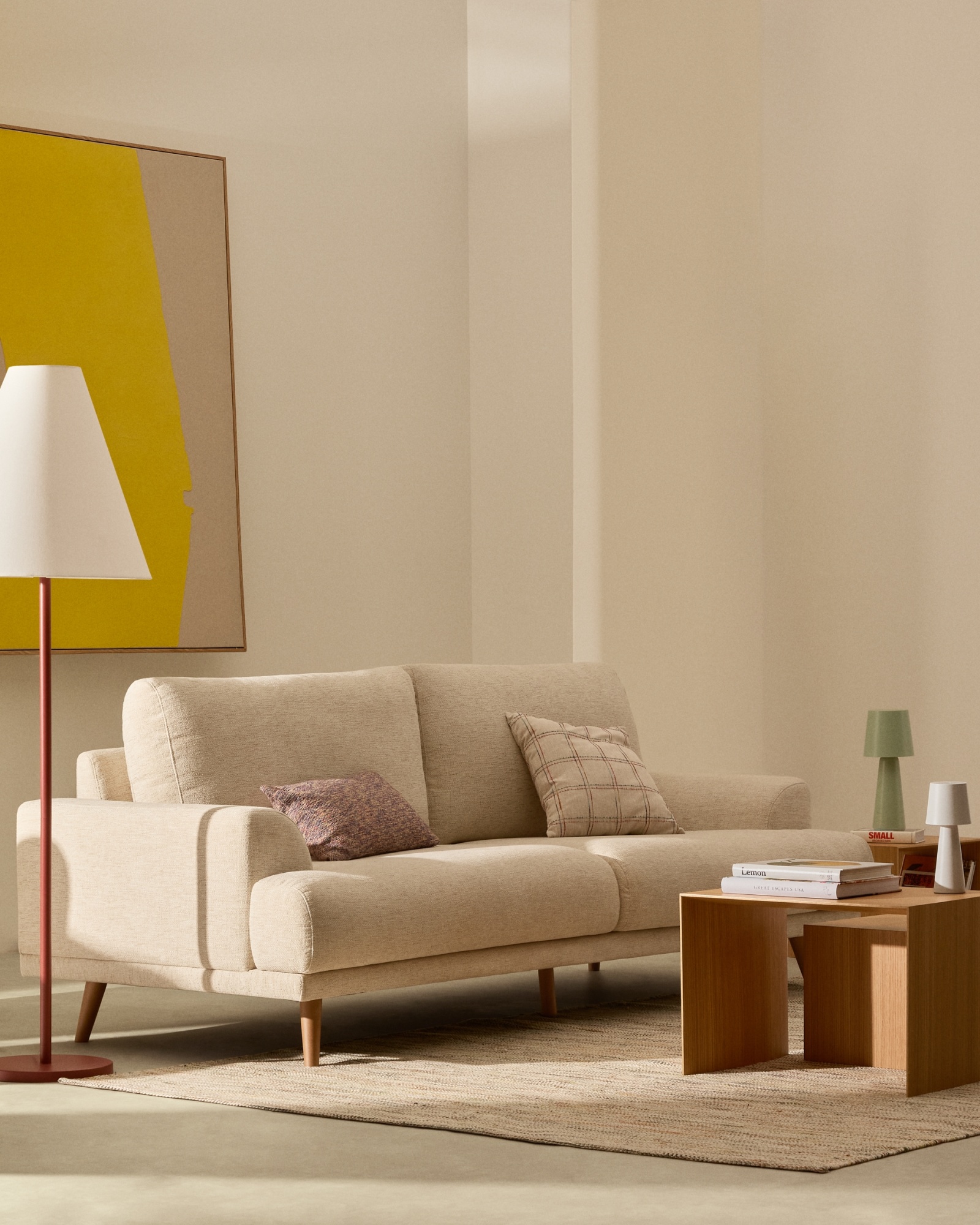 Karin Двухместный белый диван с ножками из массива бука 210 см La Forma (ex Julia Grup)