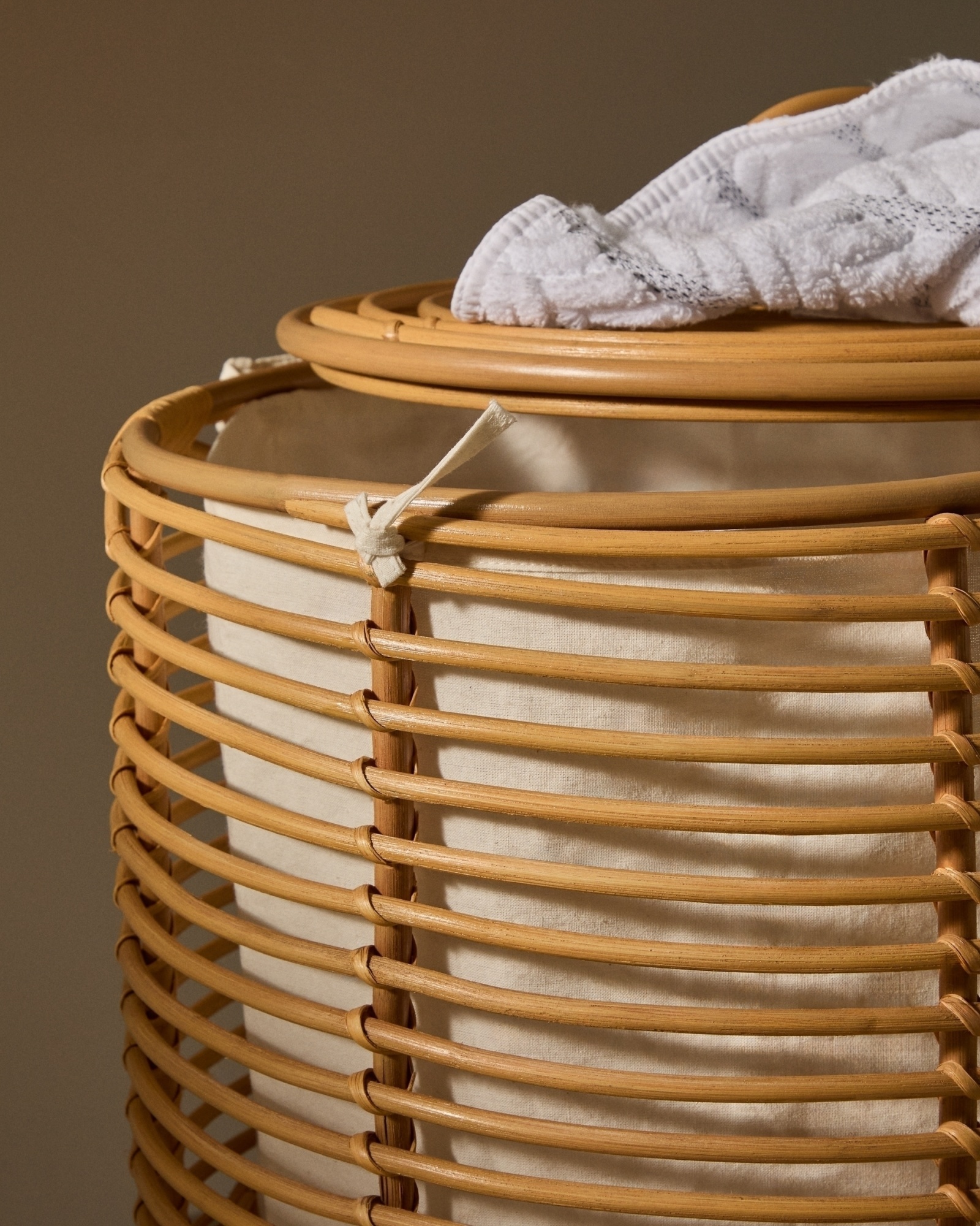 Liora Корзина для белья из ротанга 70 см La Forma (ex Julia Grup)