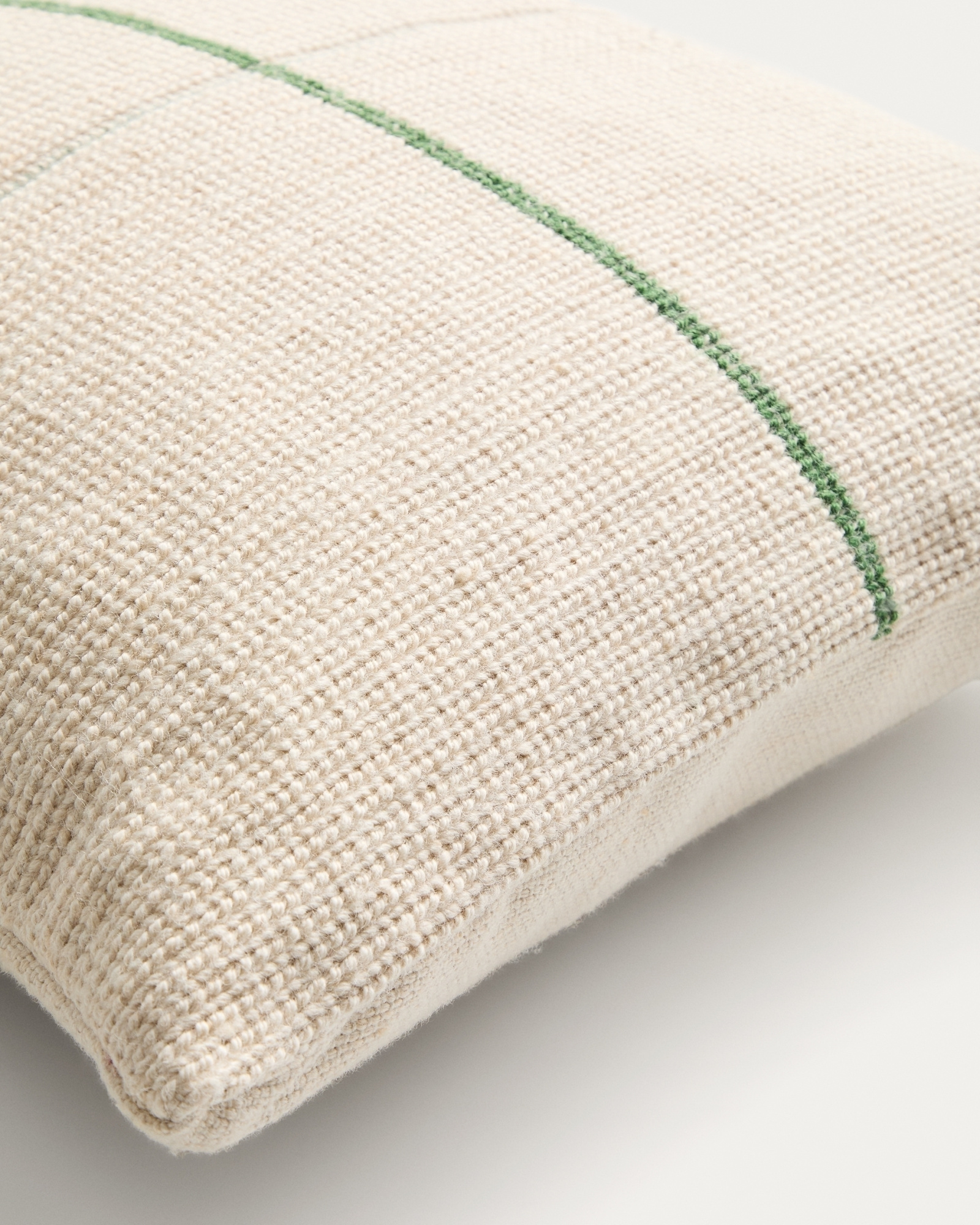 Чехол для подушки Atima с полосками зеленого цвета, жаккардовый, 100% ПЭТ, 45 x 45 см La Forma 481365