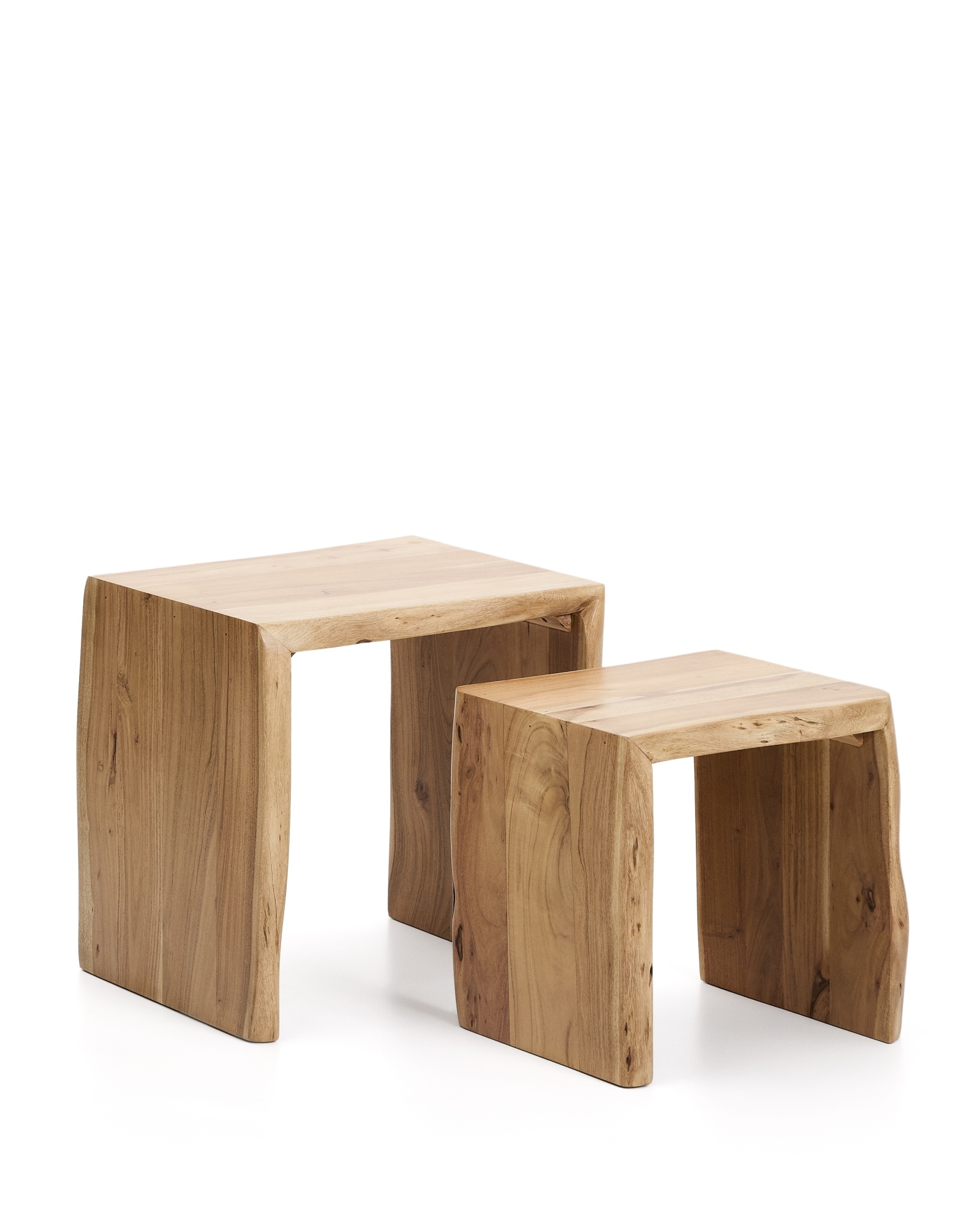 Комплект из 2-х столиков Lomiri из массива акации с выбеленной отделкой 50 x 42 см/34 x 42 La Forma (ex Julia Grup)