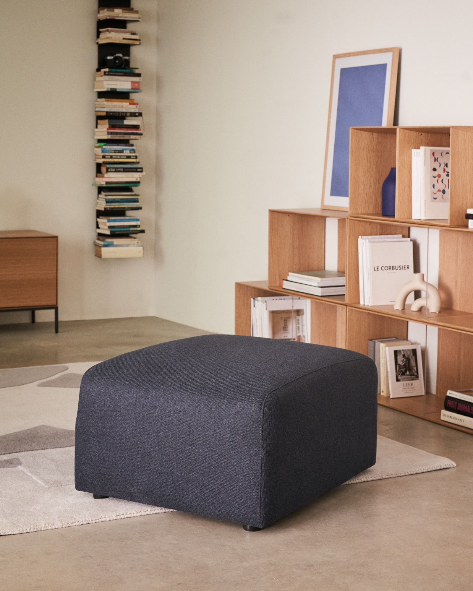 Neom Подставка для ног синего цвета 75 x 64 см La Forma (ex Julia Grup)