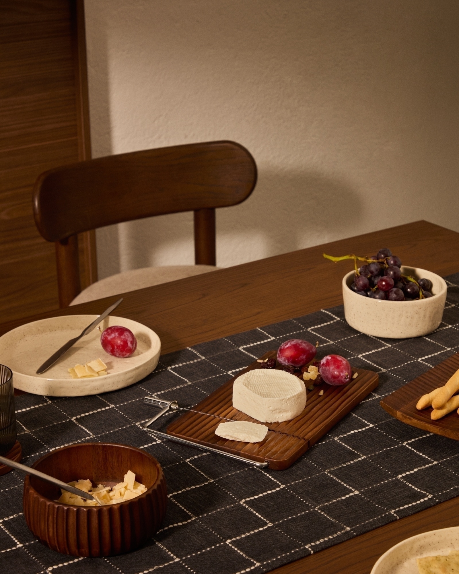 Rommu Доска для нарезки сыра с ножом La Forma (ex Julia Grup)