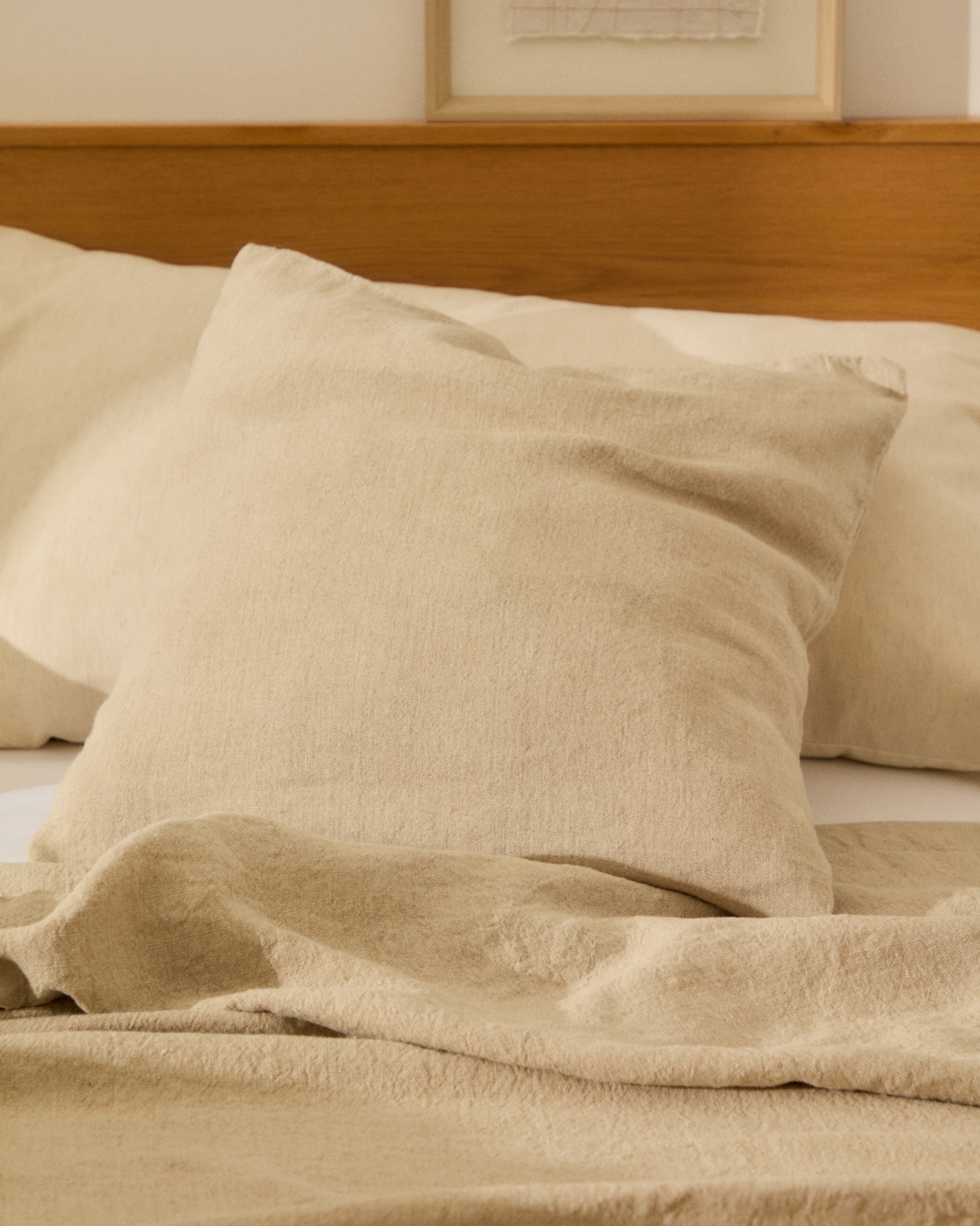 Плед Tandi из льна бежевого цвета 90 х 135 см La Forma (ex Julia Grup)