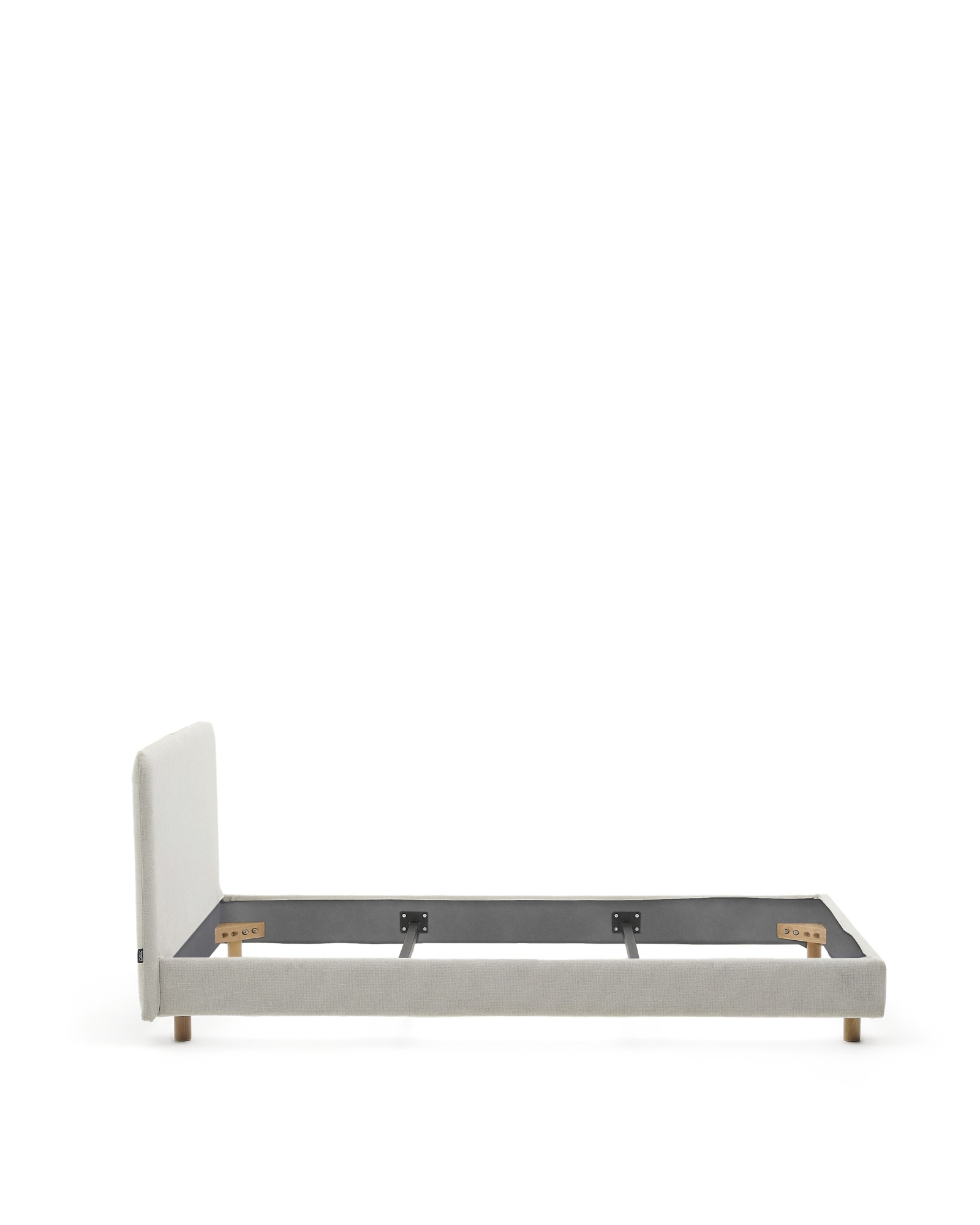 Кровать Valma из жемчужного шенилла со съемным чехлом для матраса 90 x 200 см La Forma (ex Julia Grup)