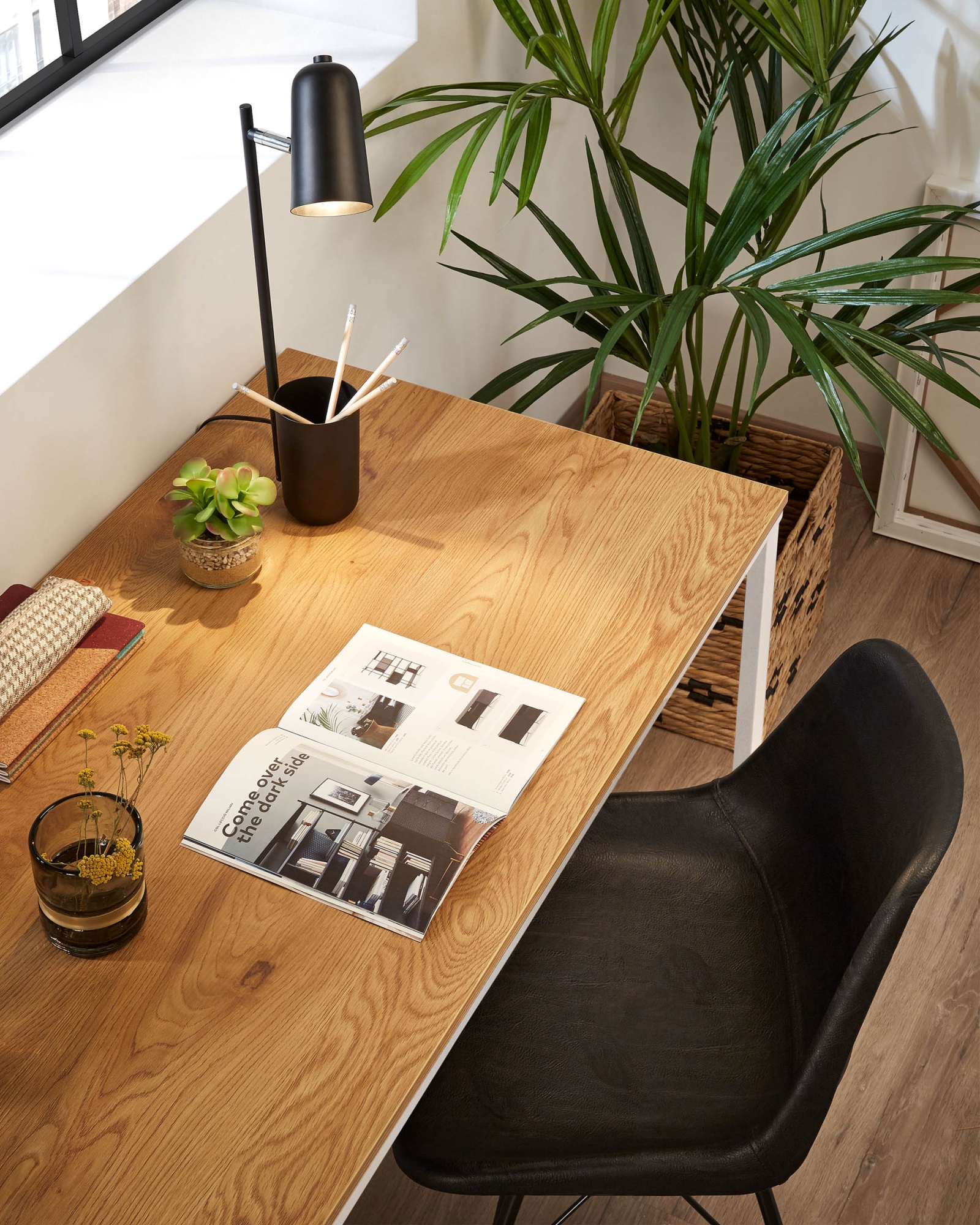 Письменный стол Lisbet 120x60 металл белый La Forma (ex Julia Grup)