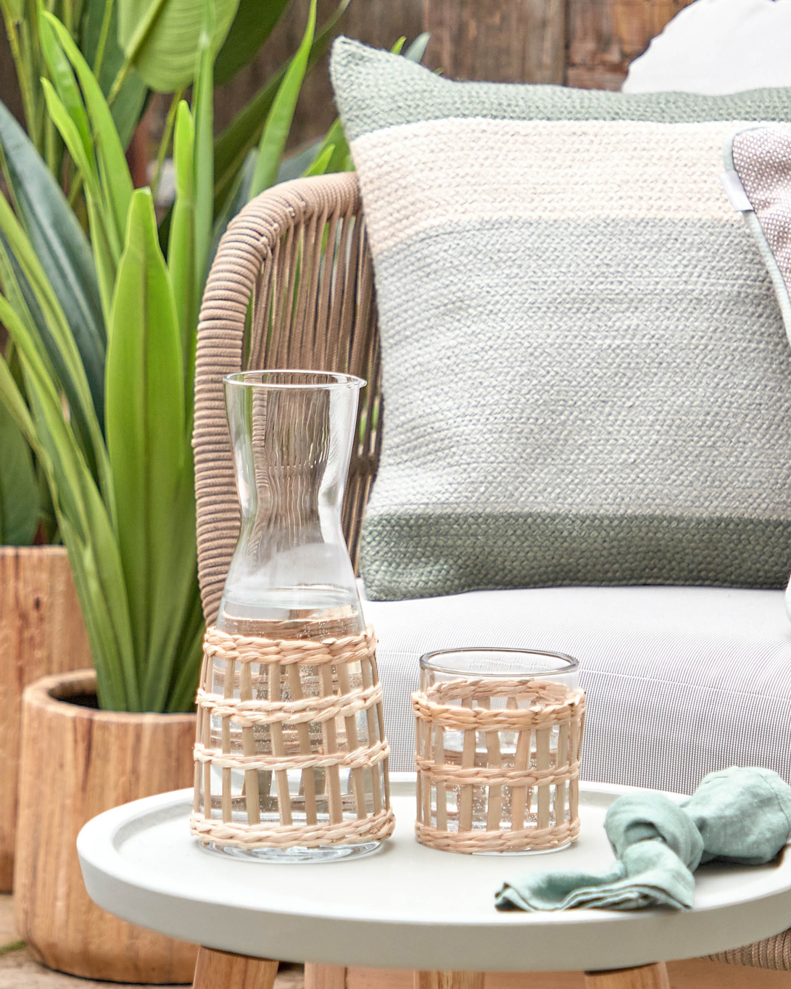 3-местный диван Catalina из бежевой веревки и массива акации La Forma (ex Julia Grup)