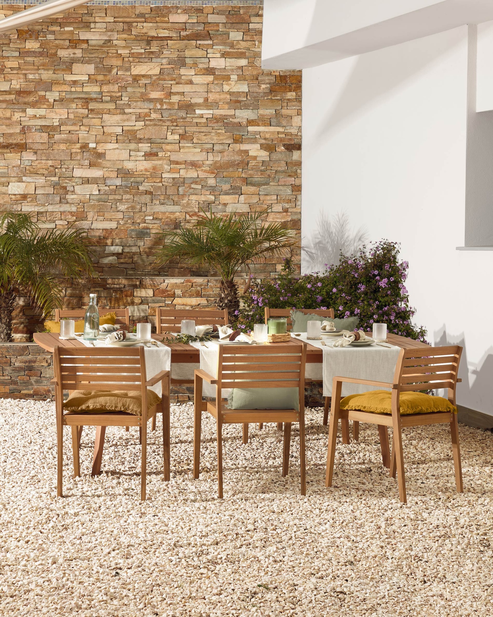 Садовый стол Hanzel раздвижной из массива эвкалипта, 183 (240) x 100 см La Forma (ex Julia Grup)