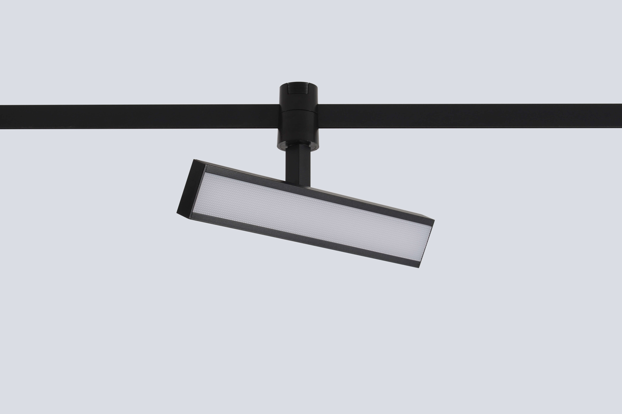 Светильник трековый для гибкой магнитной системы Crystal Lux CLT 0.37 001 10W BL SMART