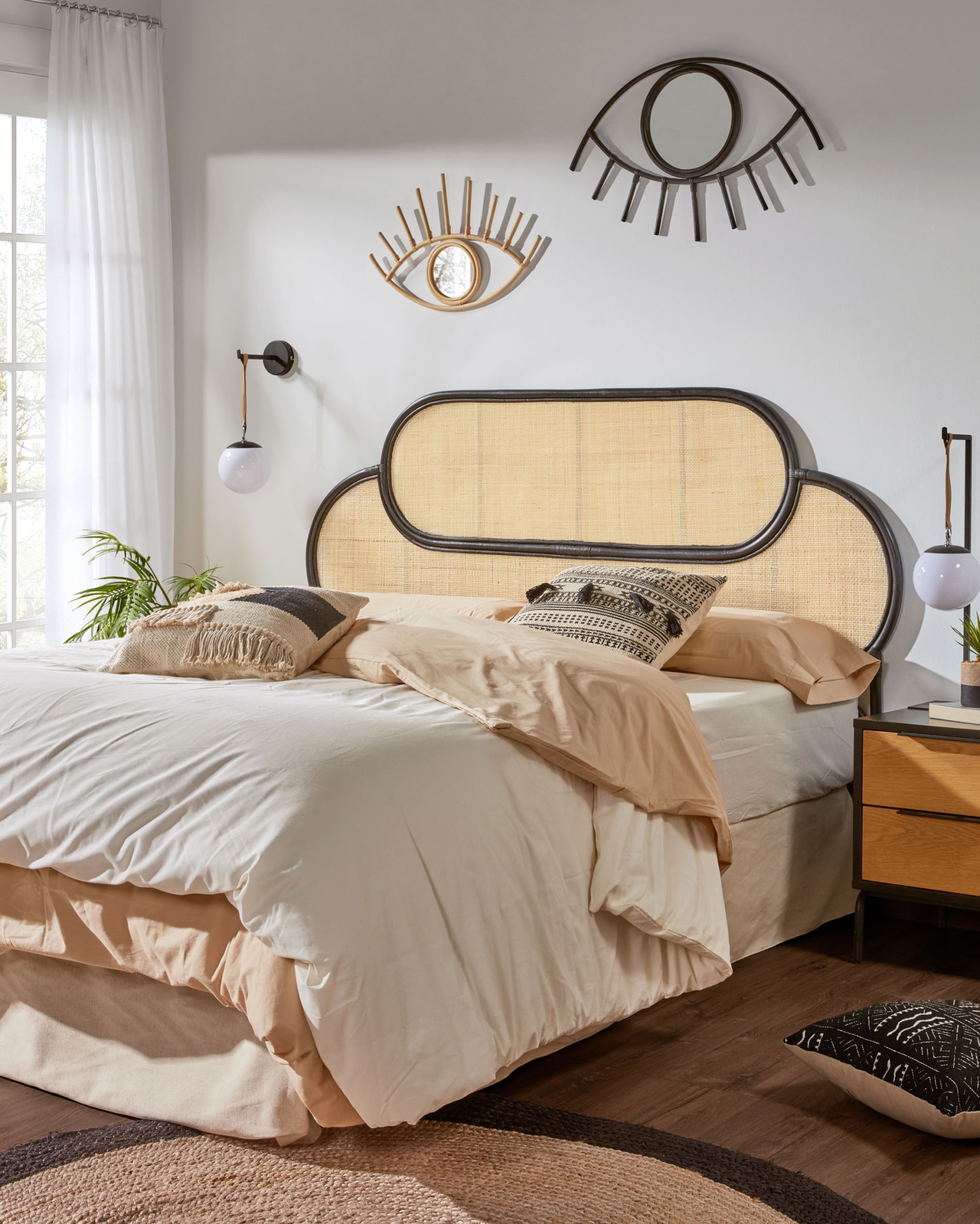 Изголовье Lalita черное La Forma (ex Julia Grup)