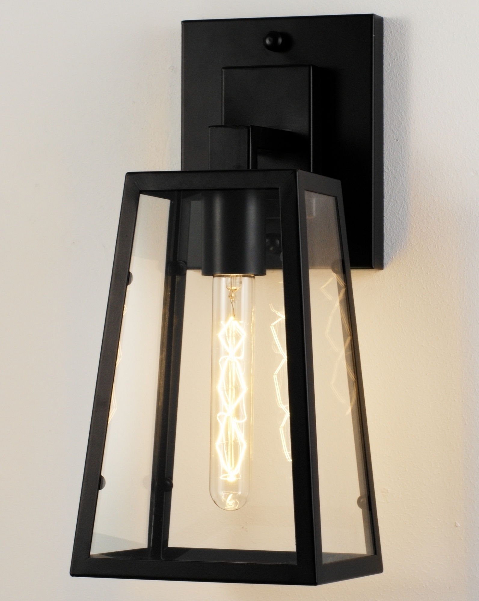 Настенный светильник Moderli V1641-1W Dio 1*E27*60W