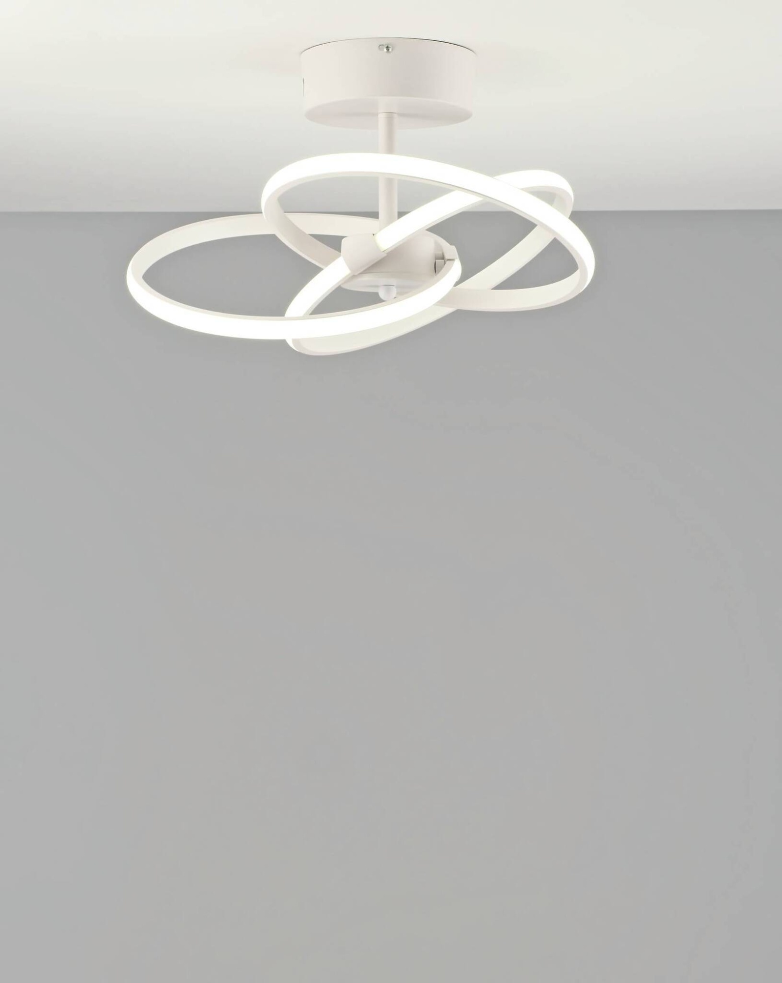 Светодиодная потолочная люстра с пультом Moderli V2810-CL Victory LED 96W