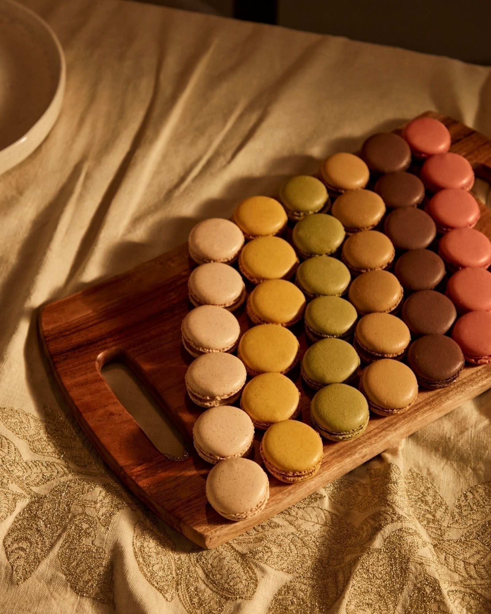 Сервировочная доска Zeun малая из акации La Forma (ex Julia Grup)