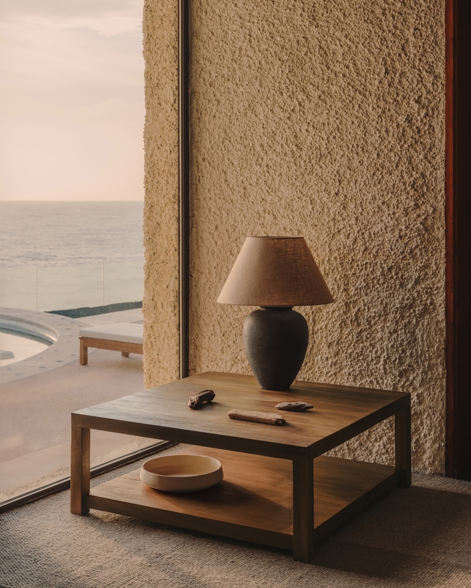 Приставной столик Sashi из массива тикового дерева 90 x 90 см La Forma (ex Julia Grup)