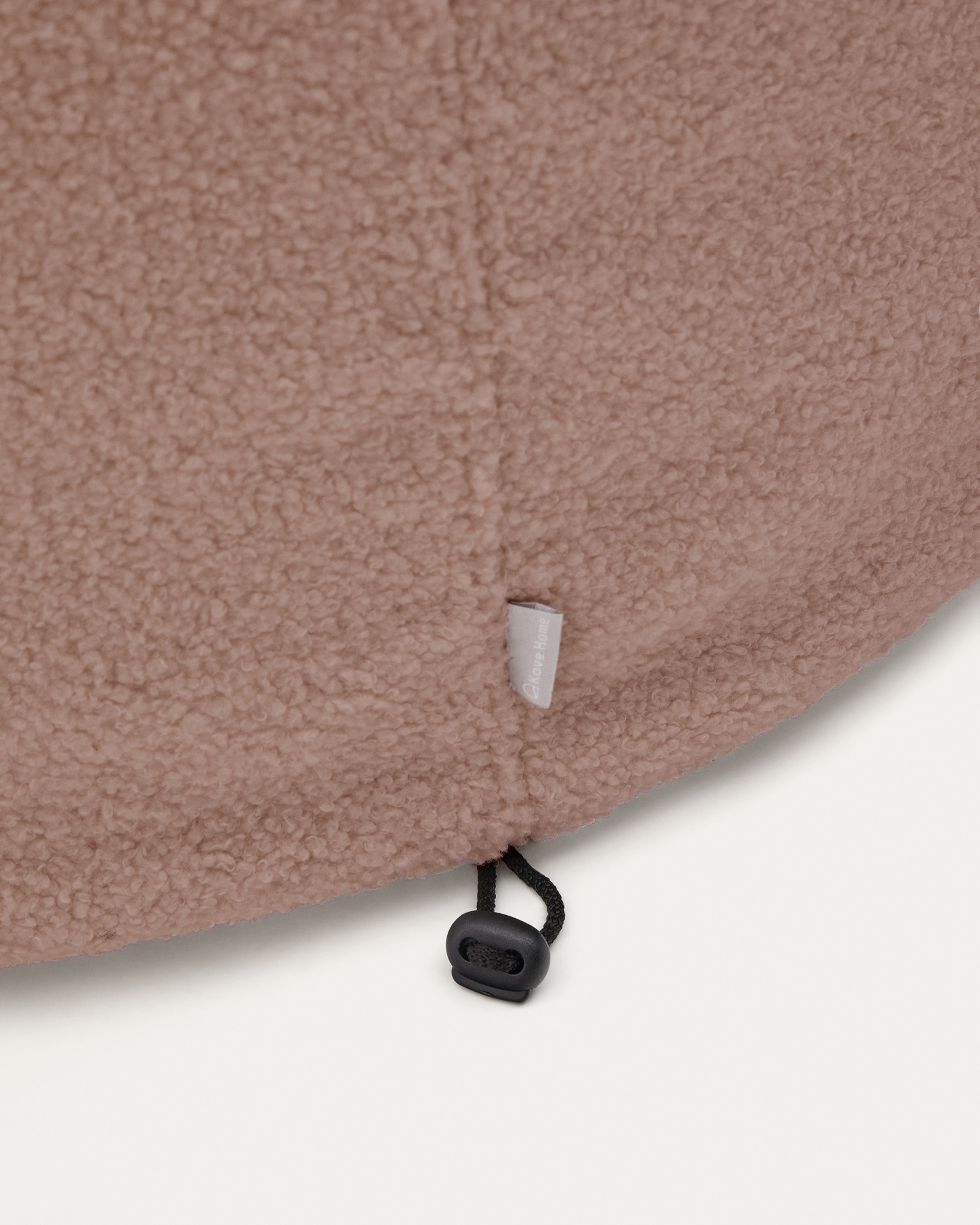 Чехол на пуф Kaeli из розового букле Ø 90 см La Forma (ex Julia Grup)