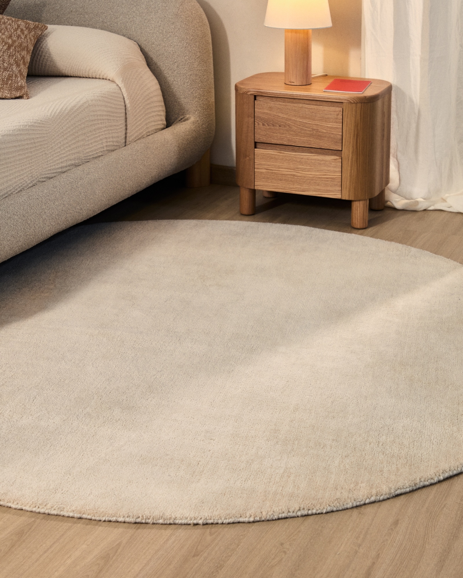 Empuries Круглый белый ковер Ø200 см La Forma (ex Julia Grup)