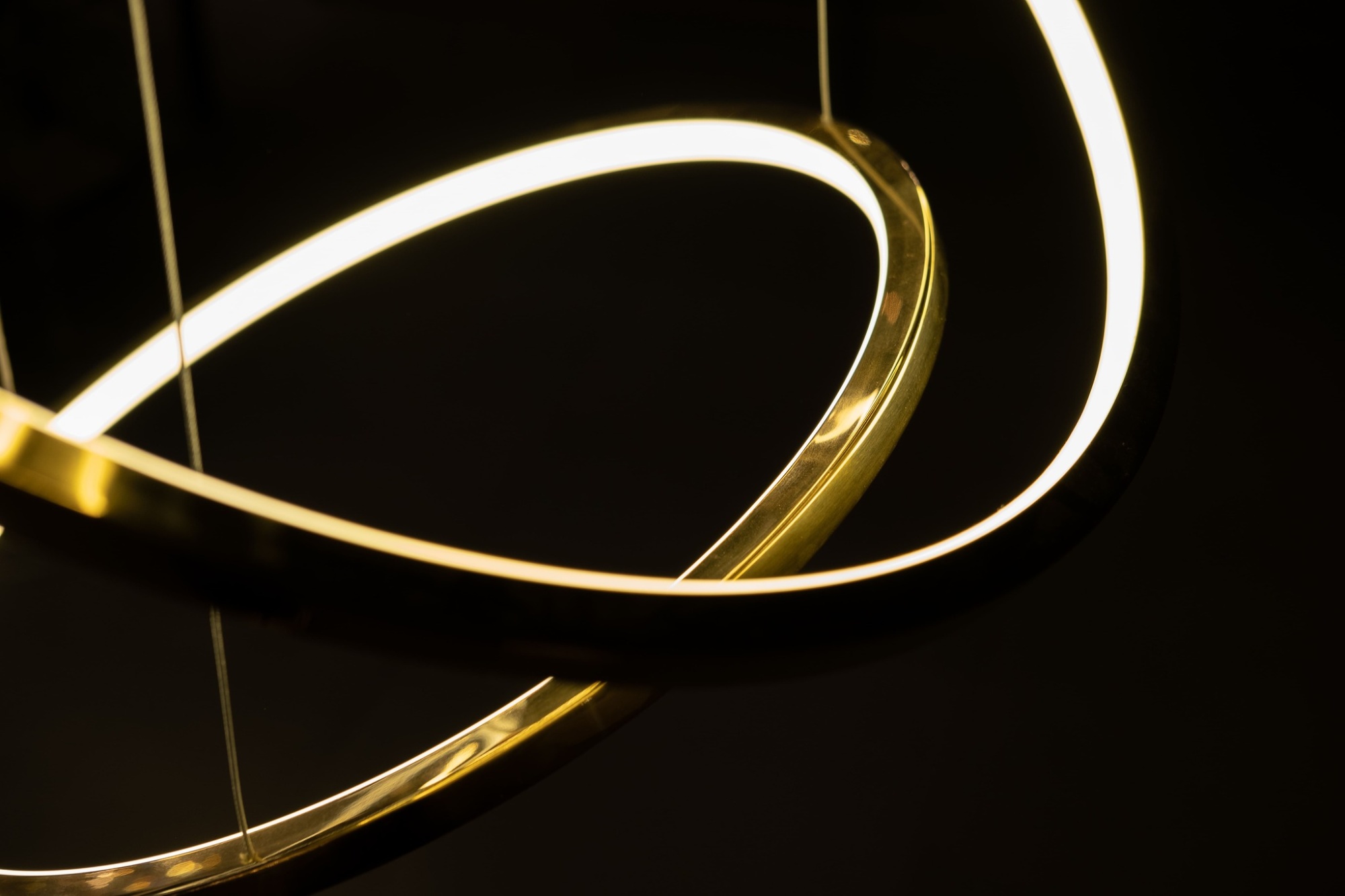 Люстра Milosh tendence 0838CL-245GD