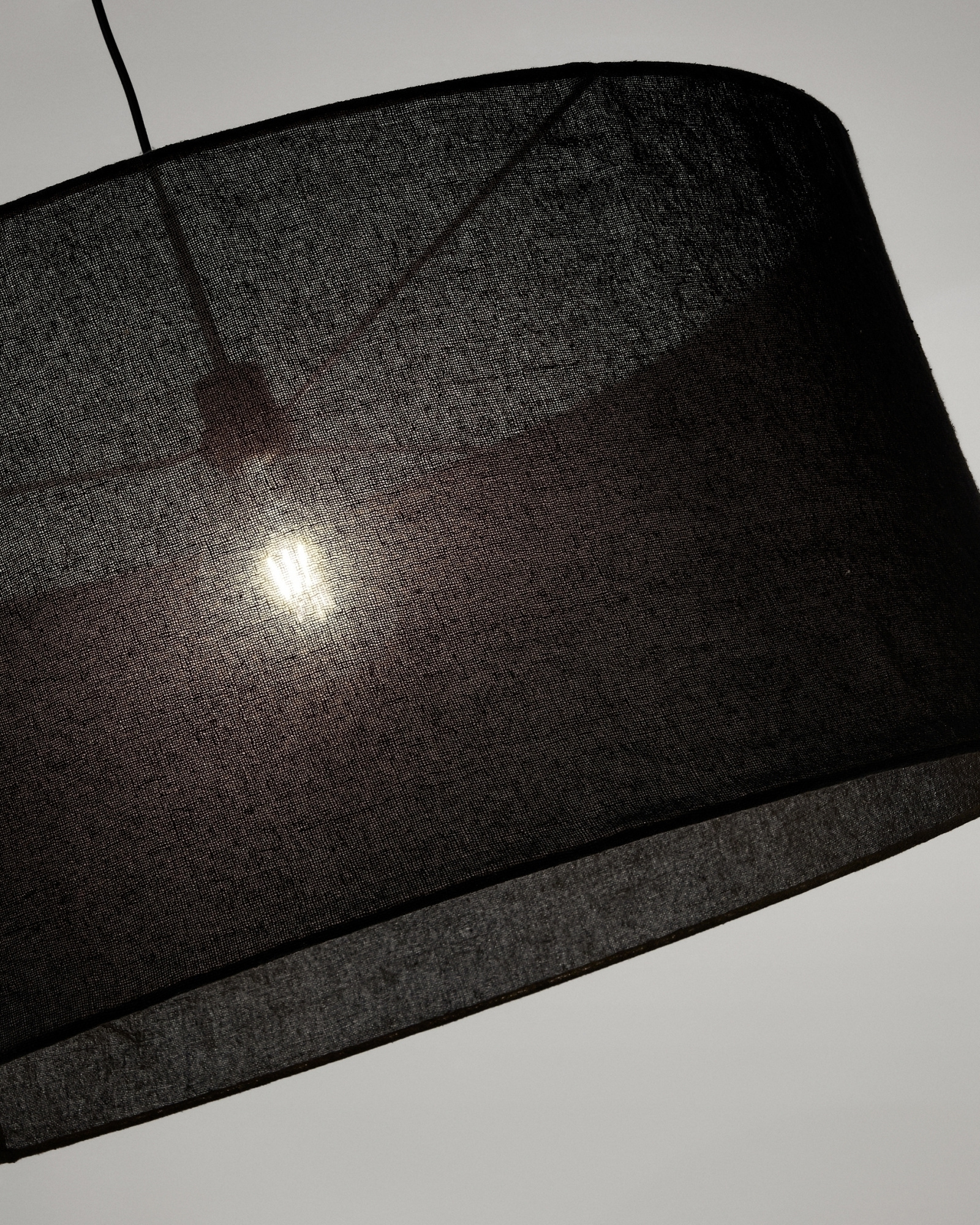 Льняной абажур Mariela с черной отделкой Ø 80 La Forma (ex Julia Grup)