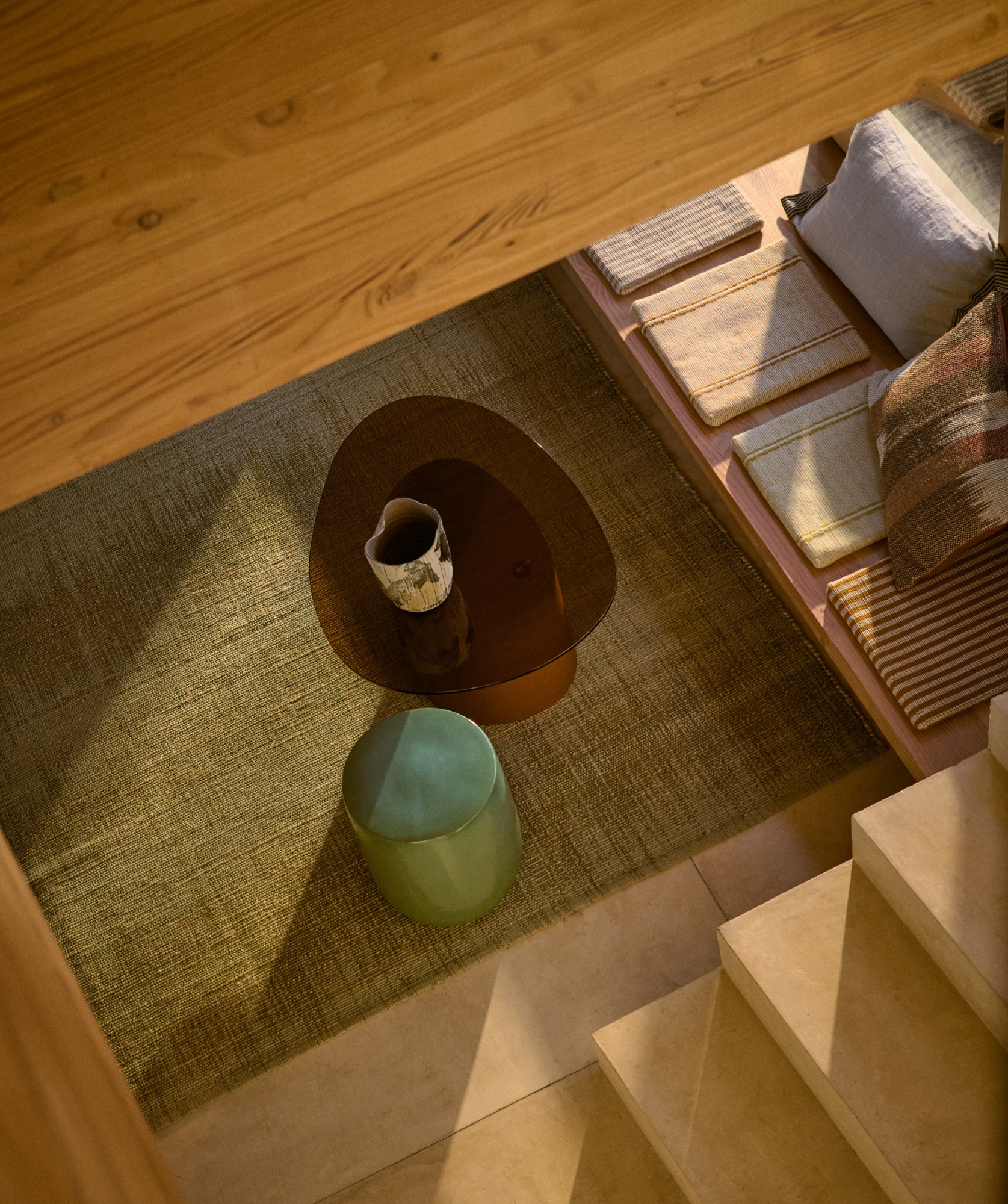 Приставной столик Olir из коричневой стали и закаленного стекла, 48 x 46,8 см La Forma 482445