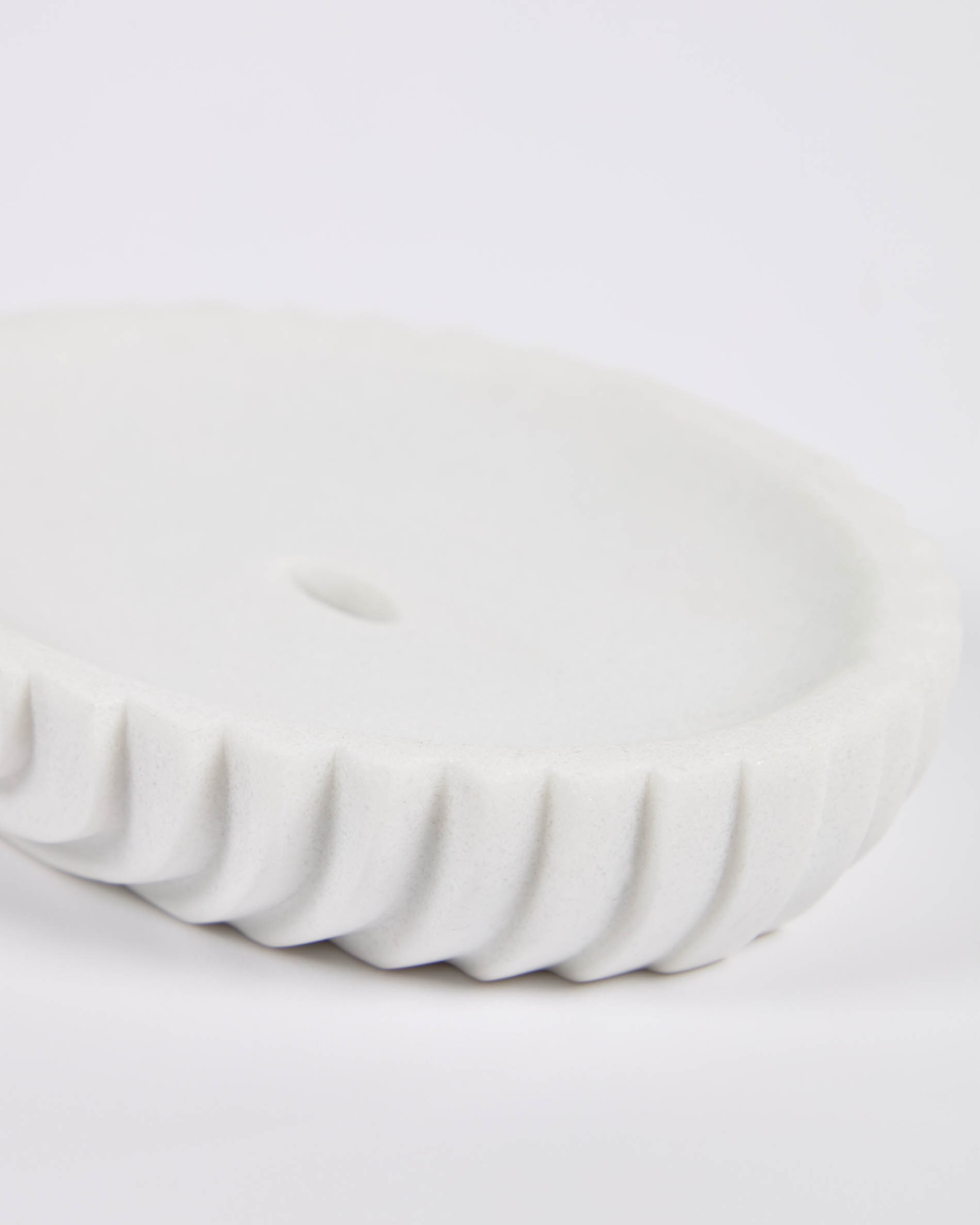 Мыльница из белого искусственного камня Ateneas La Forma (ex Julia Grup)