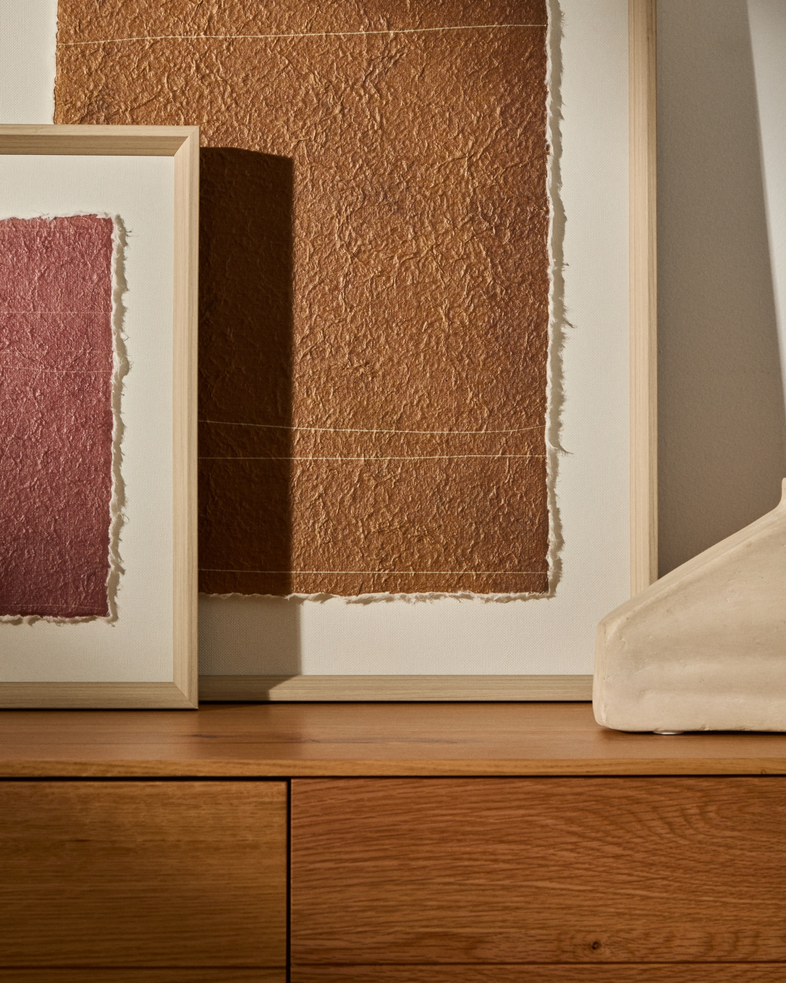 Картина Durkan бордового цвета на переработанной бумаге 50 x 70 см La Forma 261723