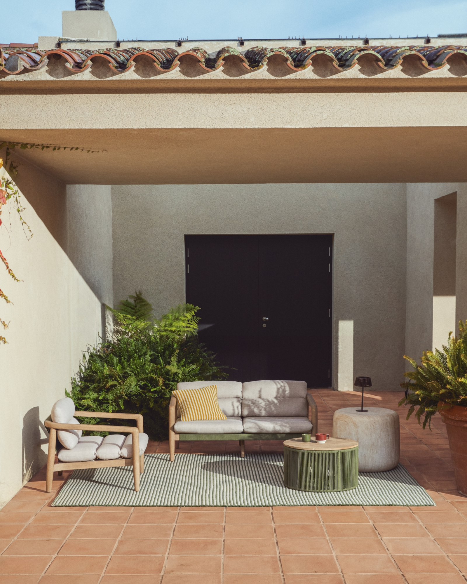 Уличный диван Menfi из массива акации и зеленой веревки, 136 см La Forma 482301