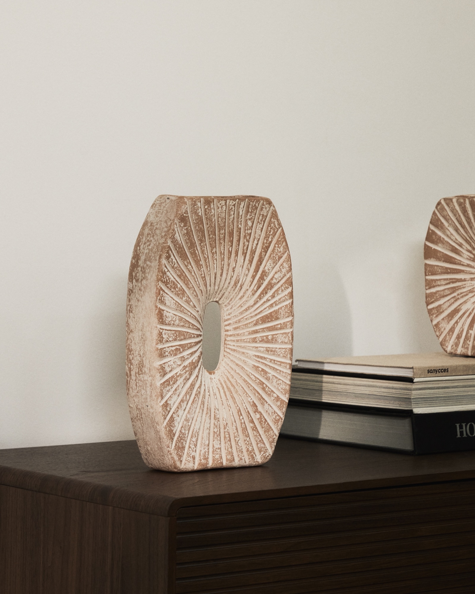 Ваза Valura из папье-маше розового и бежевого цвета 31 см La Forma (ex Julia Grup)