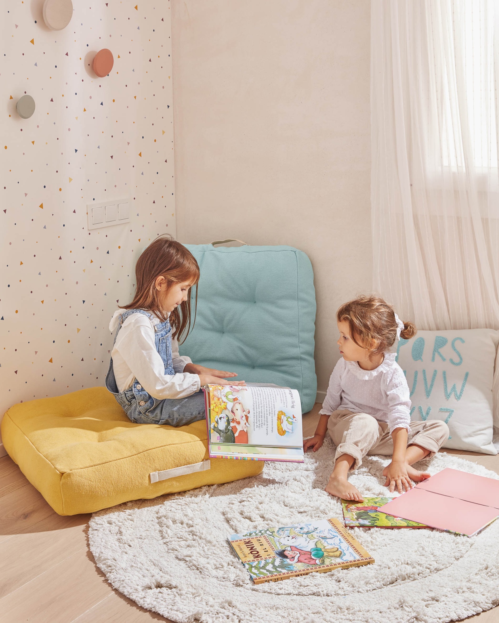 Keila Чехол для подушки из 100% хлопка с синим алфавитом 45 x 45 см La Forma (ex Julia Grup)