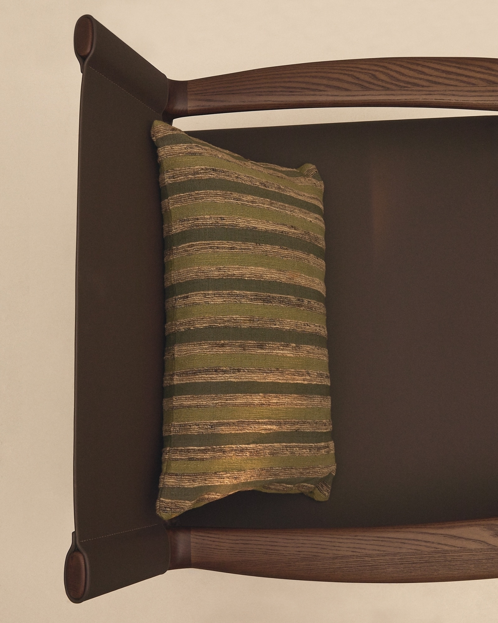 Чехол для подушки Dorevi из жаккарда в зеленую полоску 40 x 60 см La Forma (ex Julia Grup)