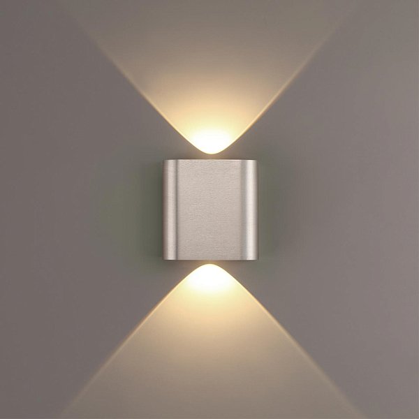 Настенный светильник Odeon Light 7106/2WL