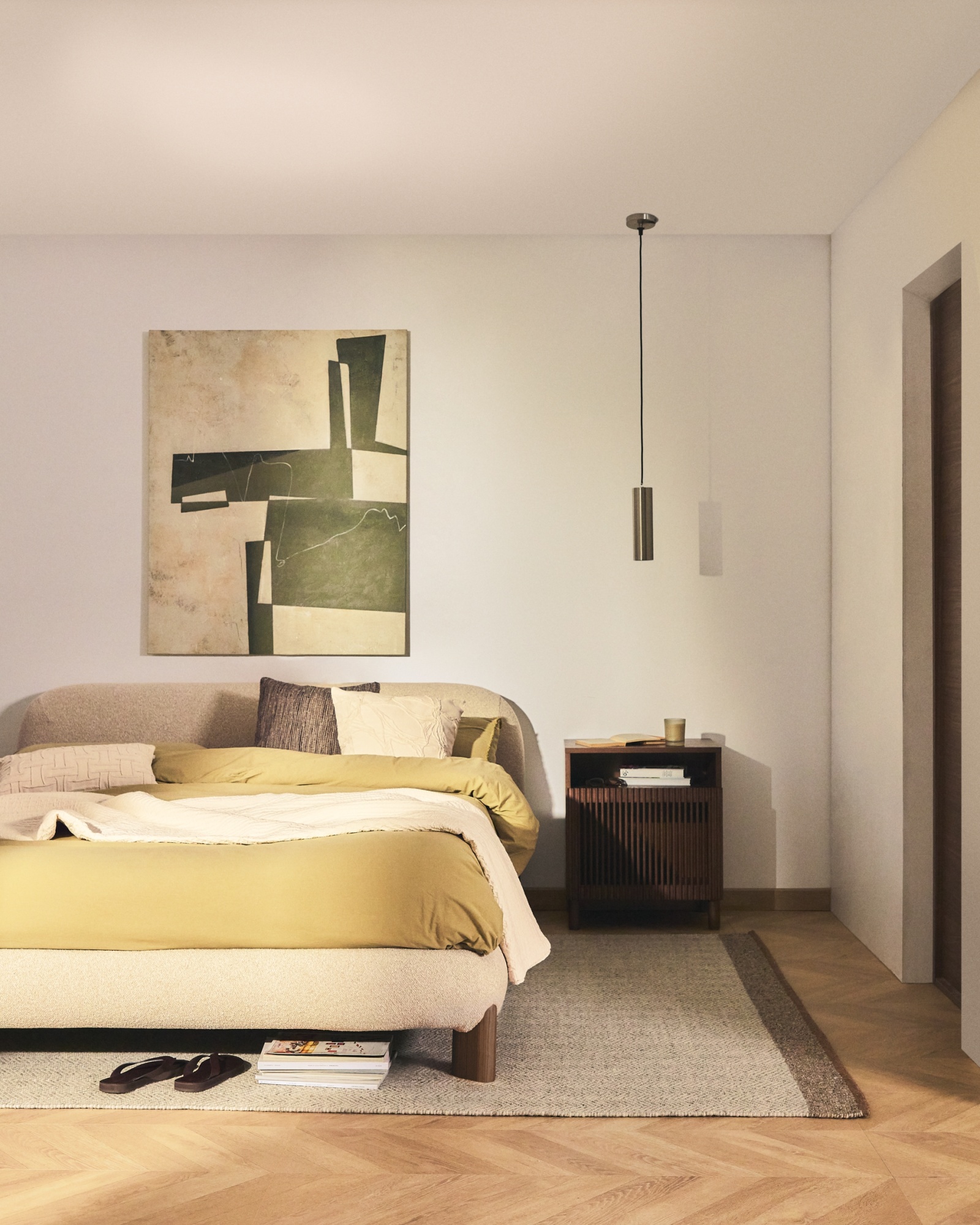 Кровать Odina из букле цвета экрю со съемным чехлом 180 x 200 см La Forma (ex Julia Grup)