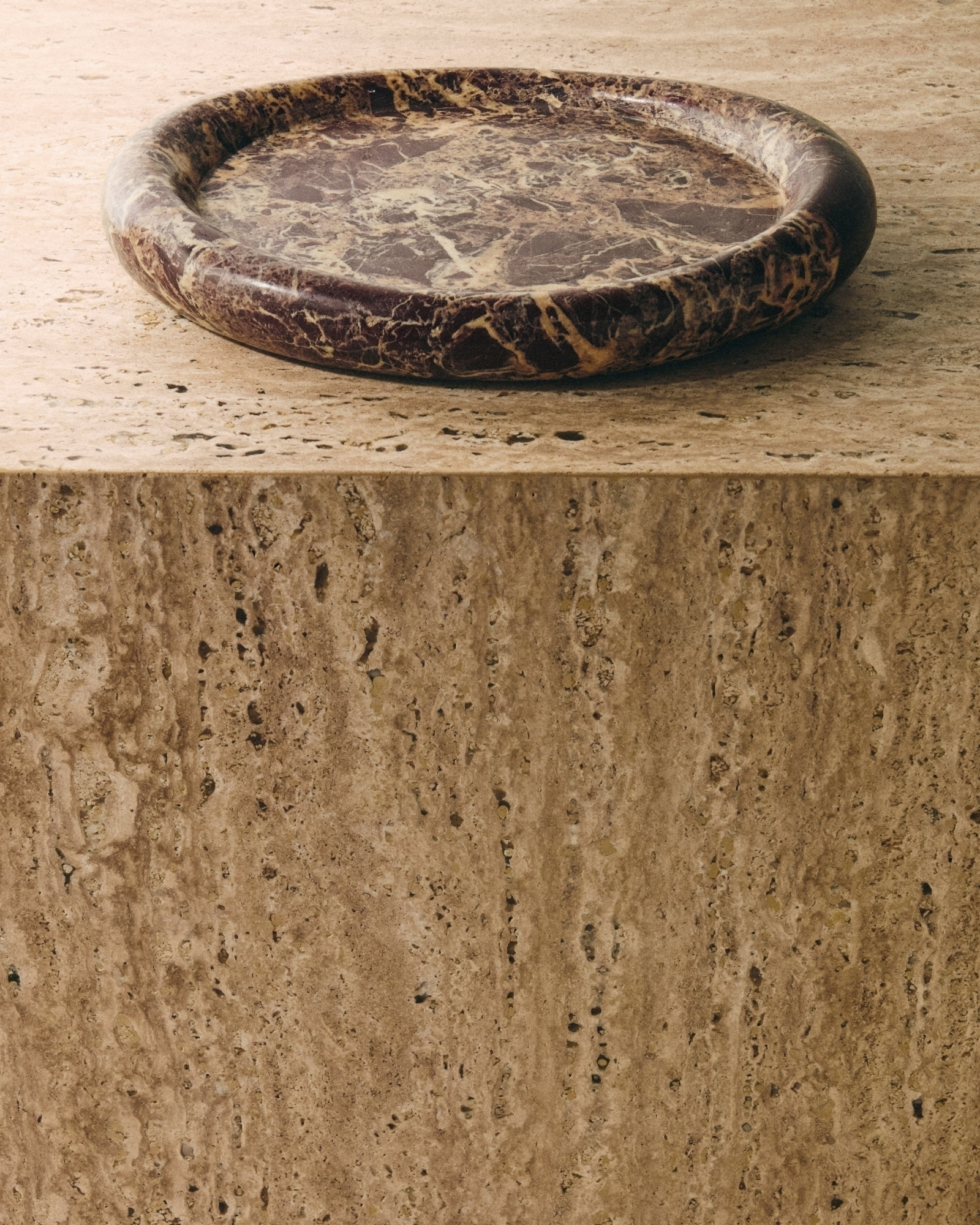 Поднос Lenorel из бордового мрамора 30 x 23 см La Forma 436978