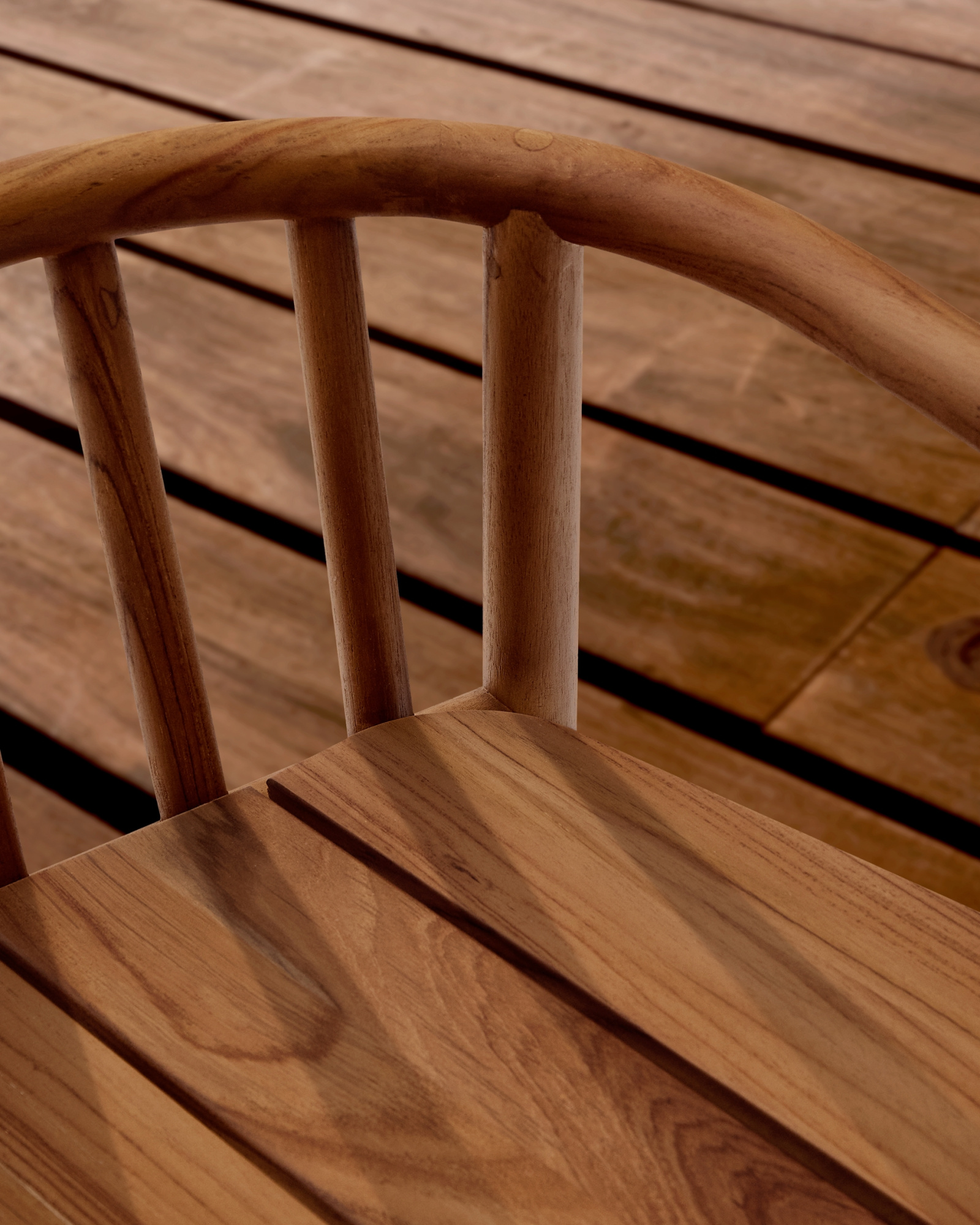 Полубарный стул для улицы Turqueta из дерева, высота 65 см La Forma 262111