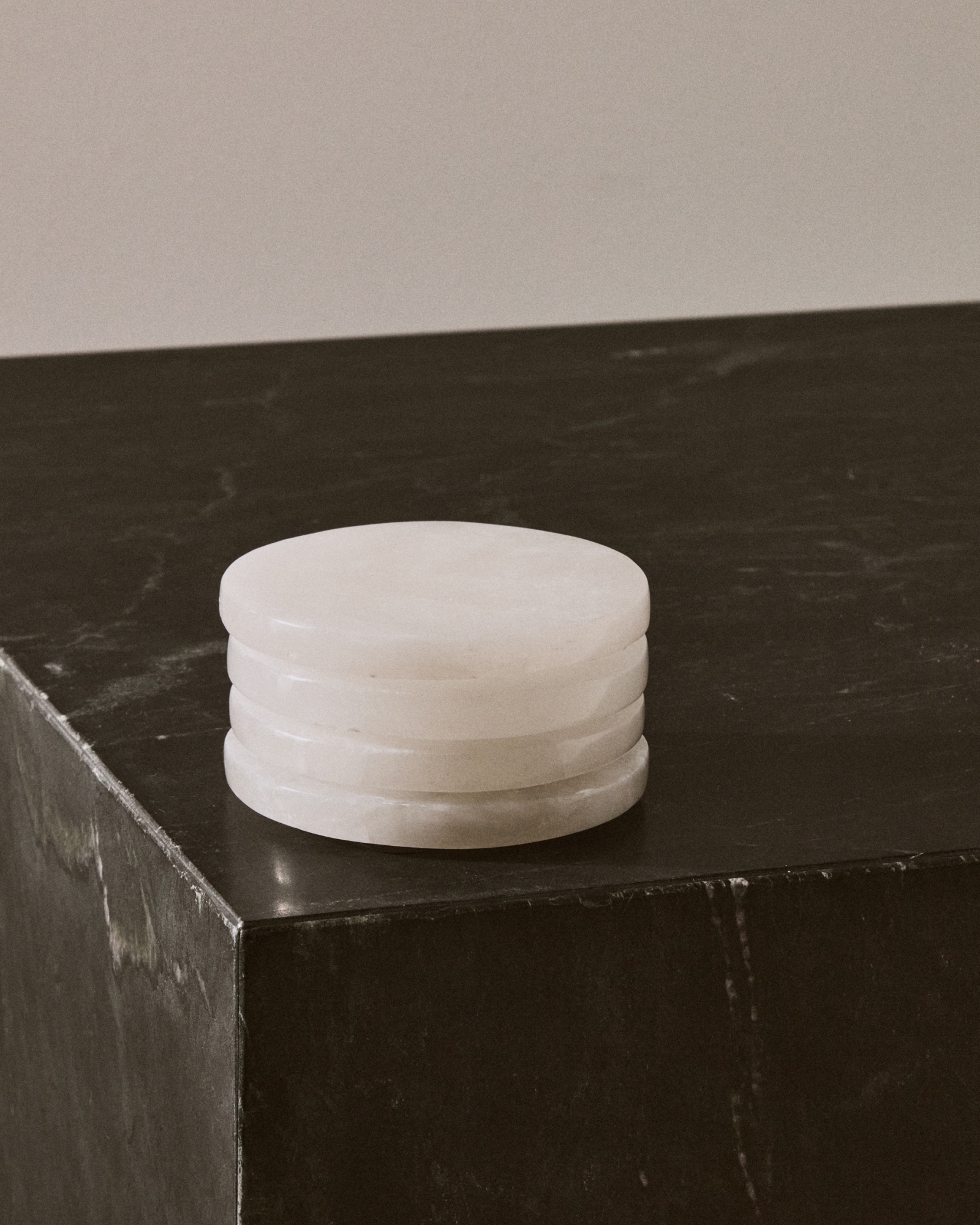 Noreli набор из 4 алебастровых подставок La Forma (ex Julia Grup)