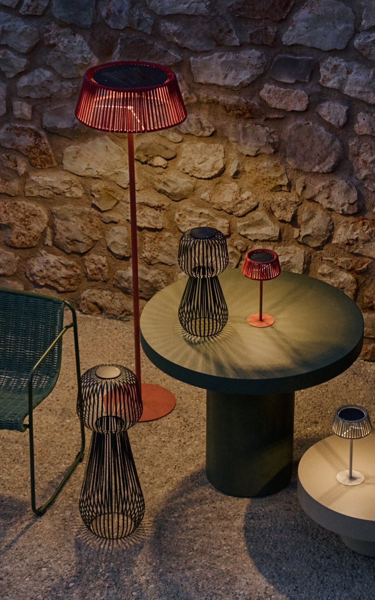 Уличный торшер Aldet на солнечной батарее с терракотовым шнуром Ø46 см La Forma 261711