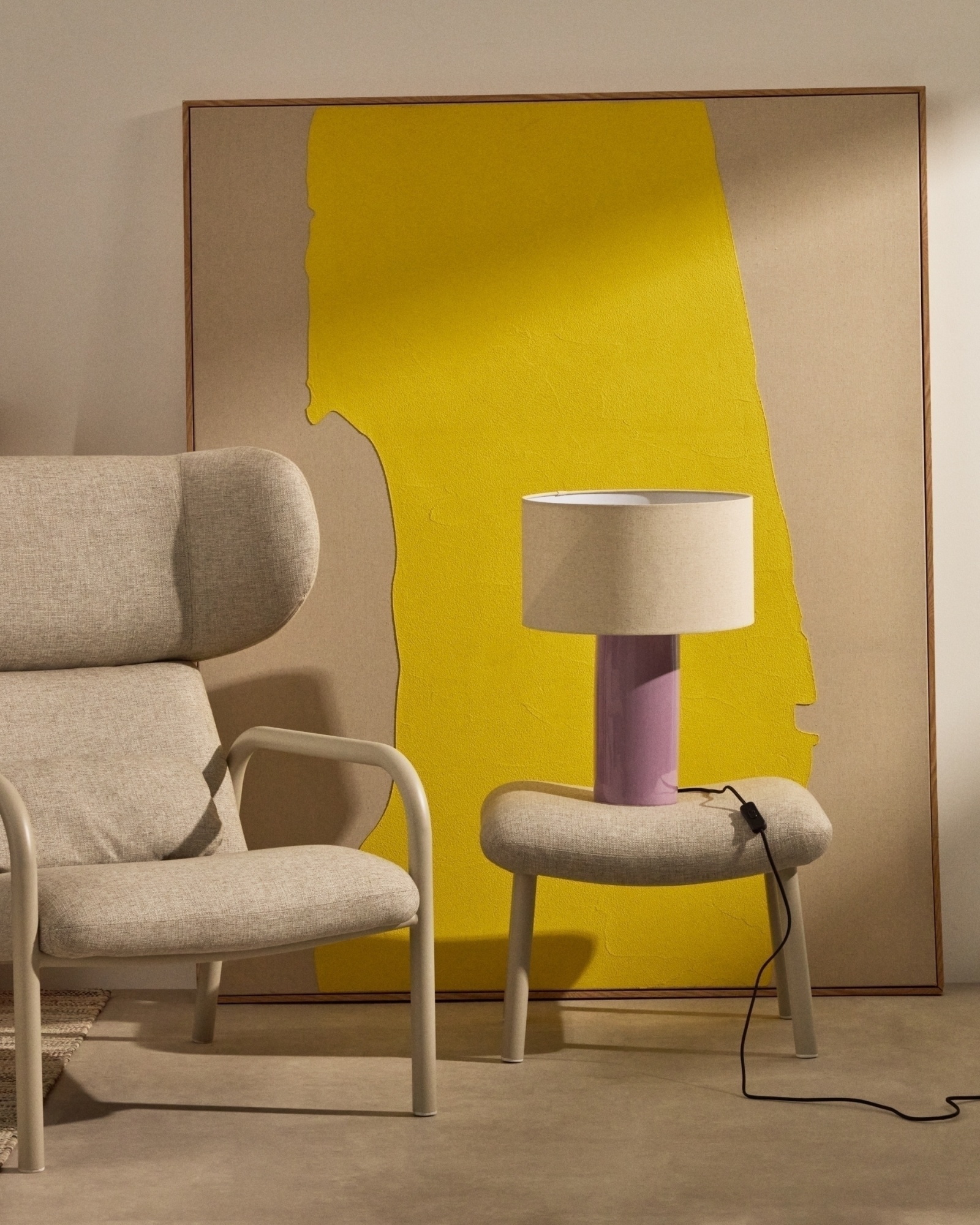 Керамическая настольная лампа Toneric с сиреневой отделкой и хлопковым абажуром La Forma (ex Julia Grup)