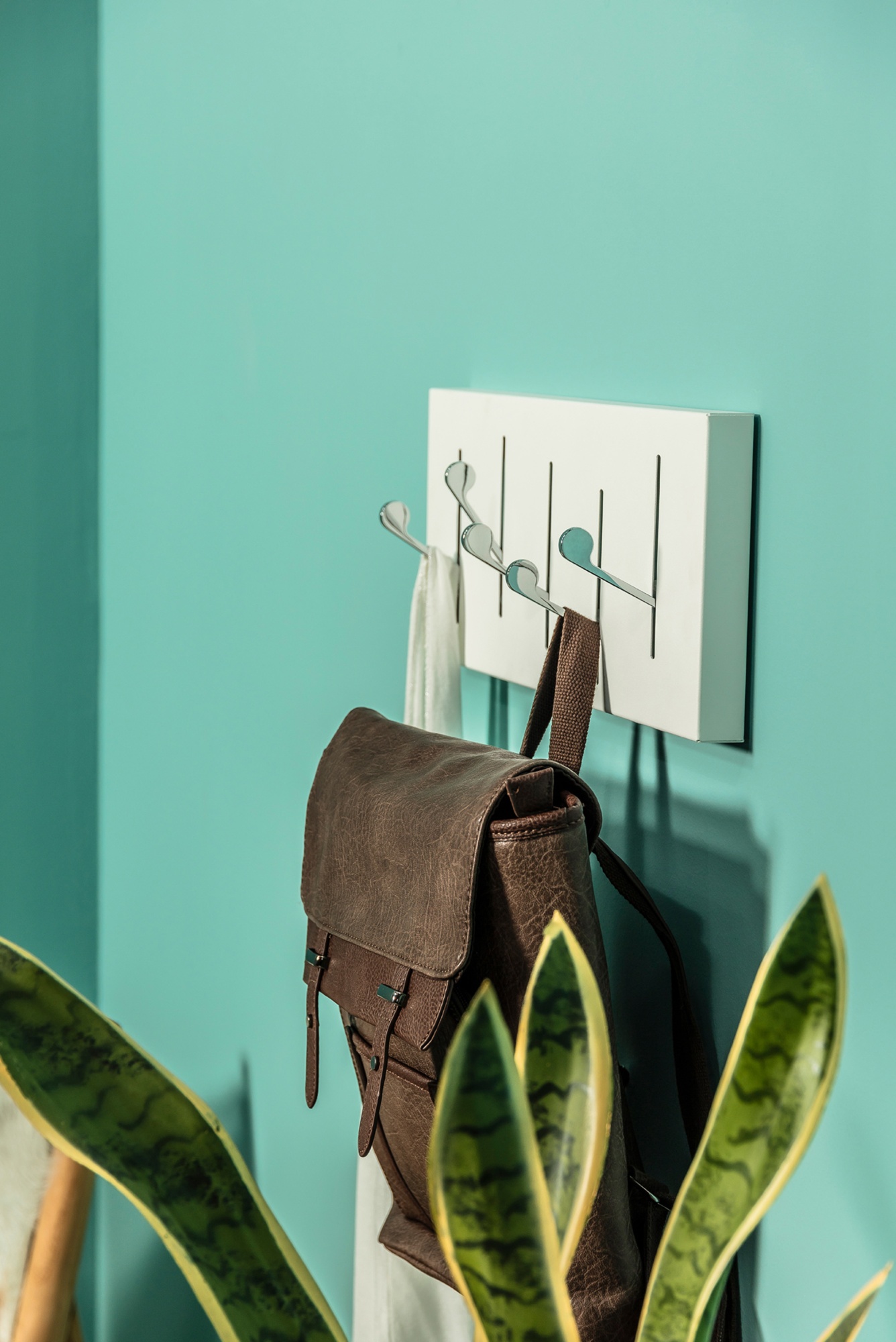 Вешалка Anais металлическая белого цвета La Forma (ex Julia Grup)