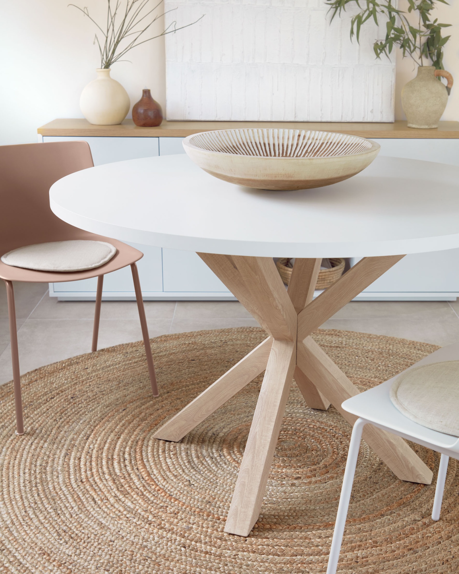 ARYA Стол с белой столешницей с отделкой из меламина на стальных ножках с отделкой под дерево La Forma (ex Julia Grup)