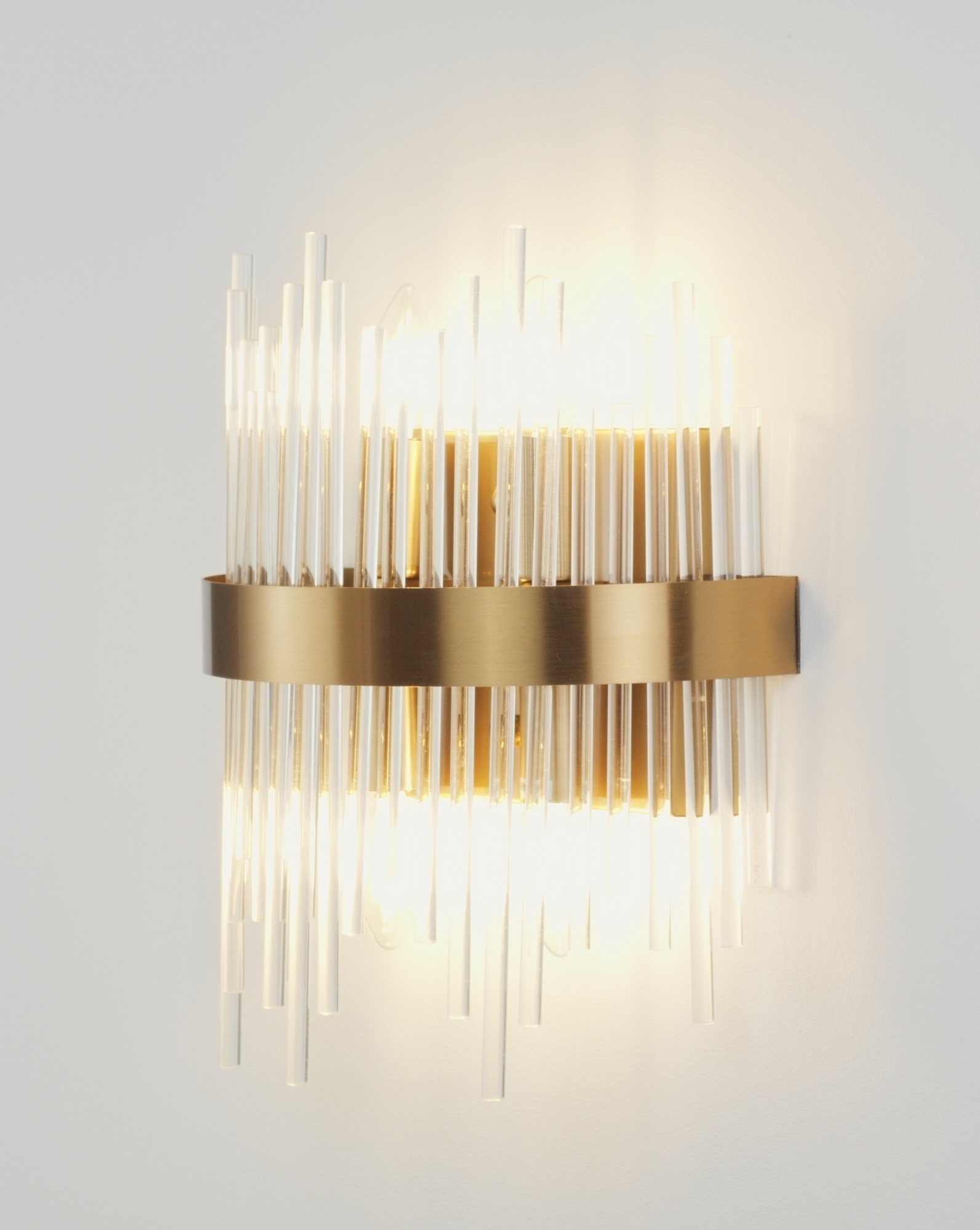 Светильник настенный Moderli V10241-WL Amily